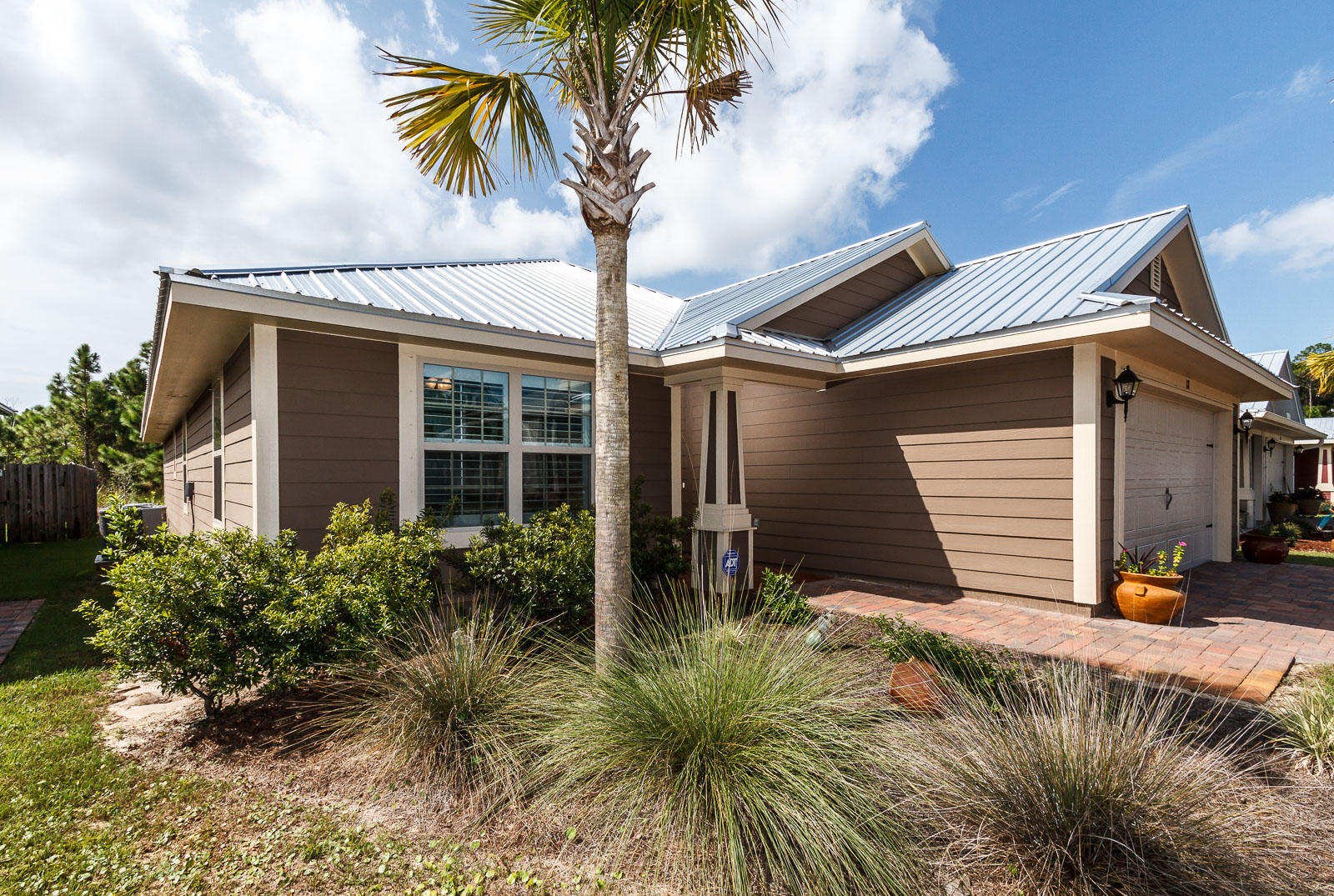 EAGLE BAY - Residential