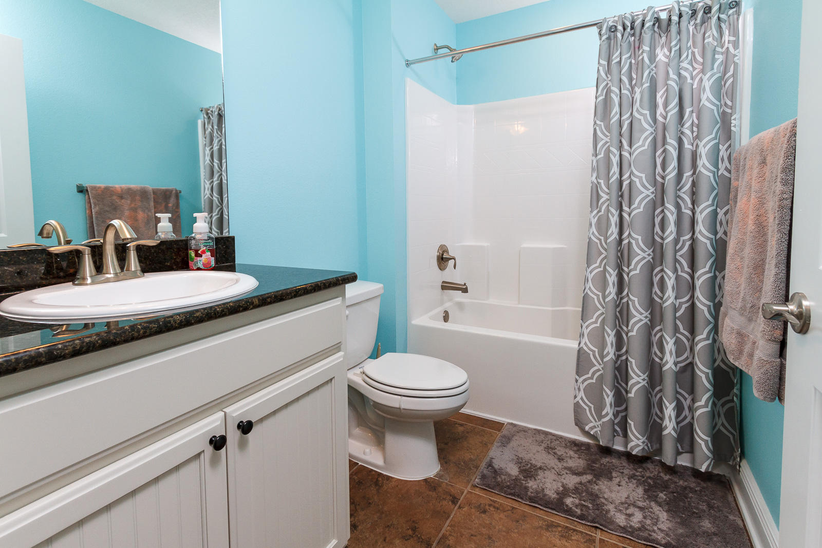 EAGLE BAY - Residential