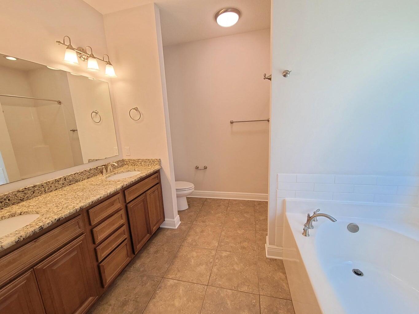 SOUNDSIDE MOORINGS - Residential