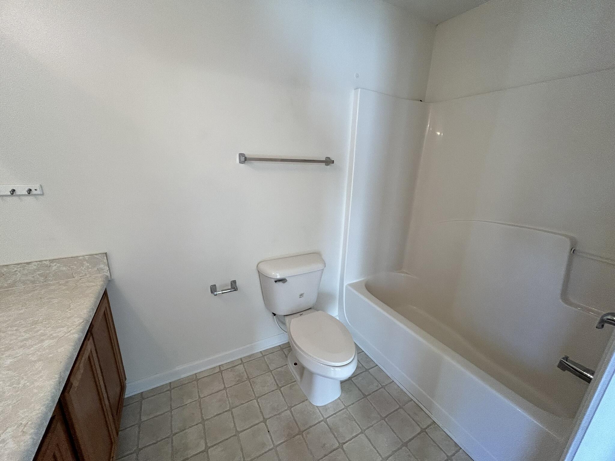 ROLLING PINES - Residential Lease