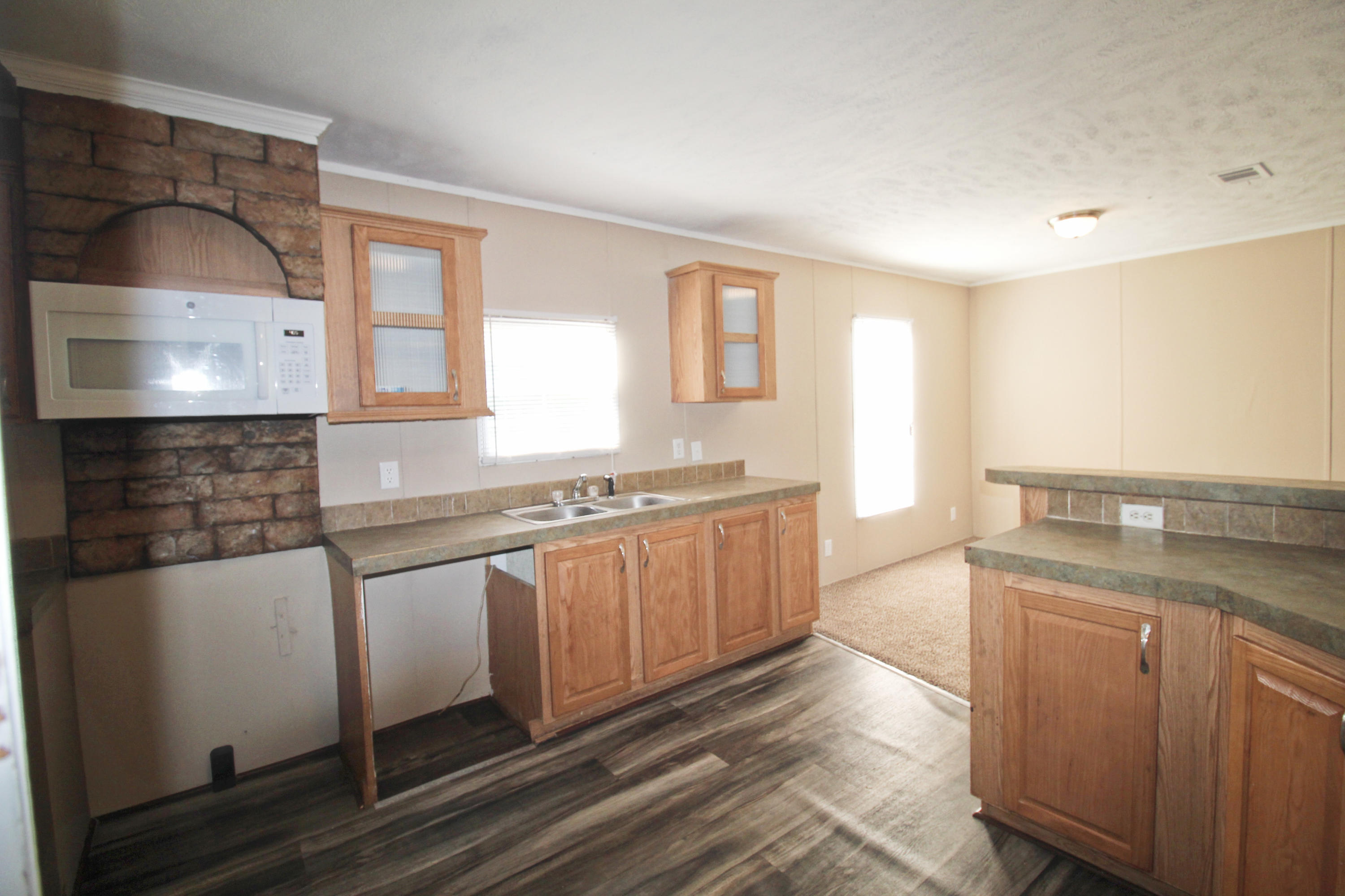 OAKWOOD LAKES ESTATES - Residential