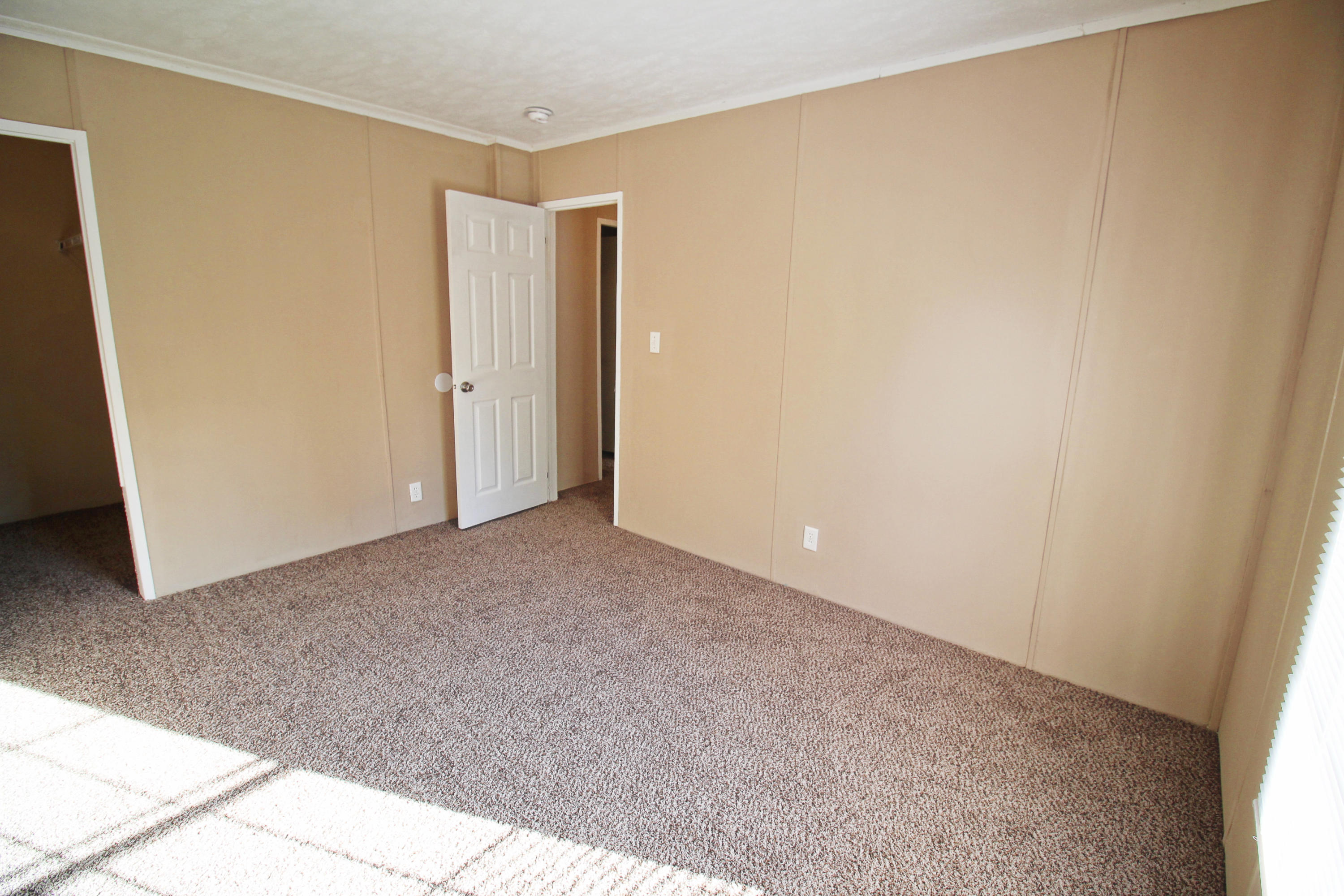 OAKWOOD LAKES ESTATES - Residential