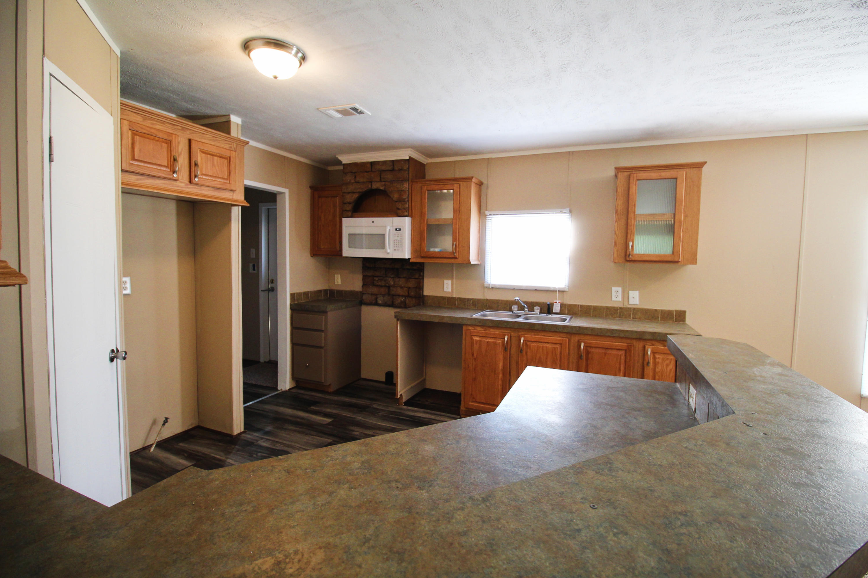 OAKWOOD LAKES ESTATES - Residential