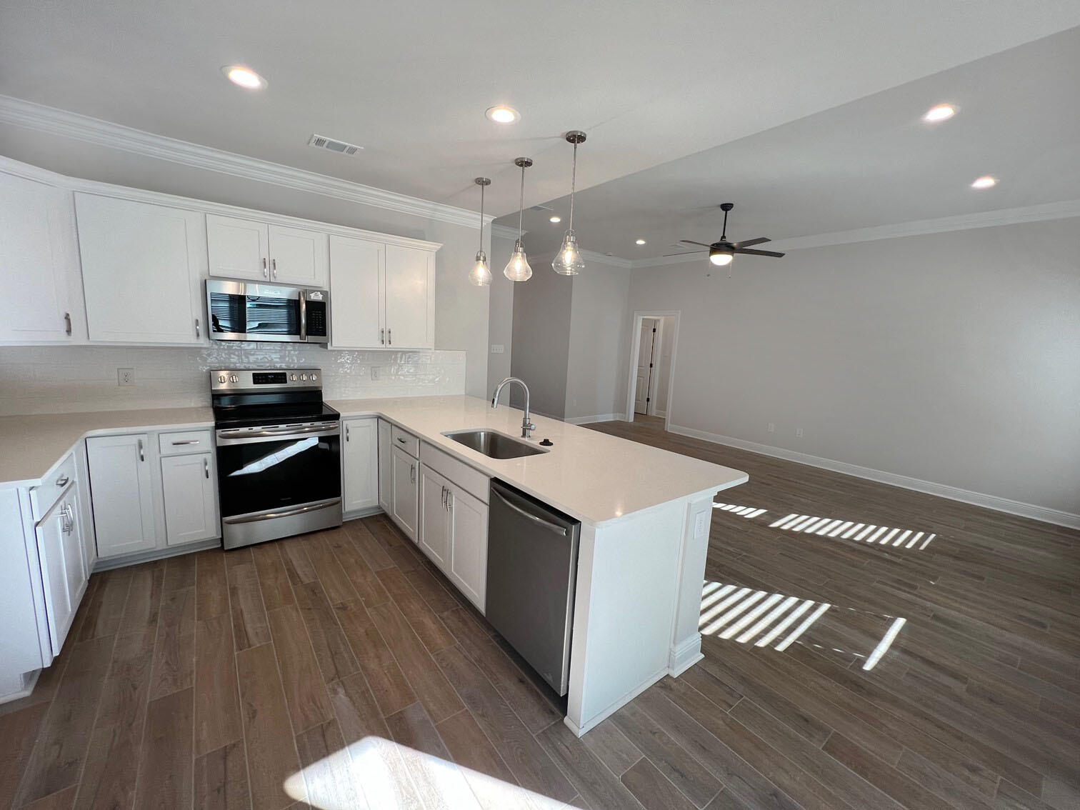 HAMMOCK BAY - MOONSWEPT - Residential