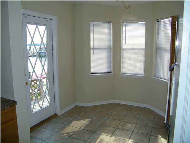 WATERWAY CONDO - Residential Lease