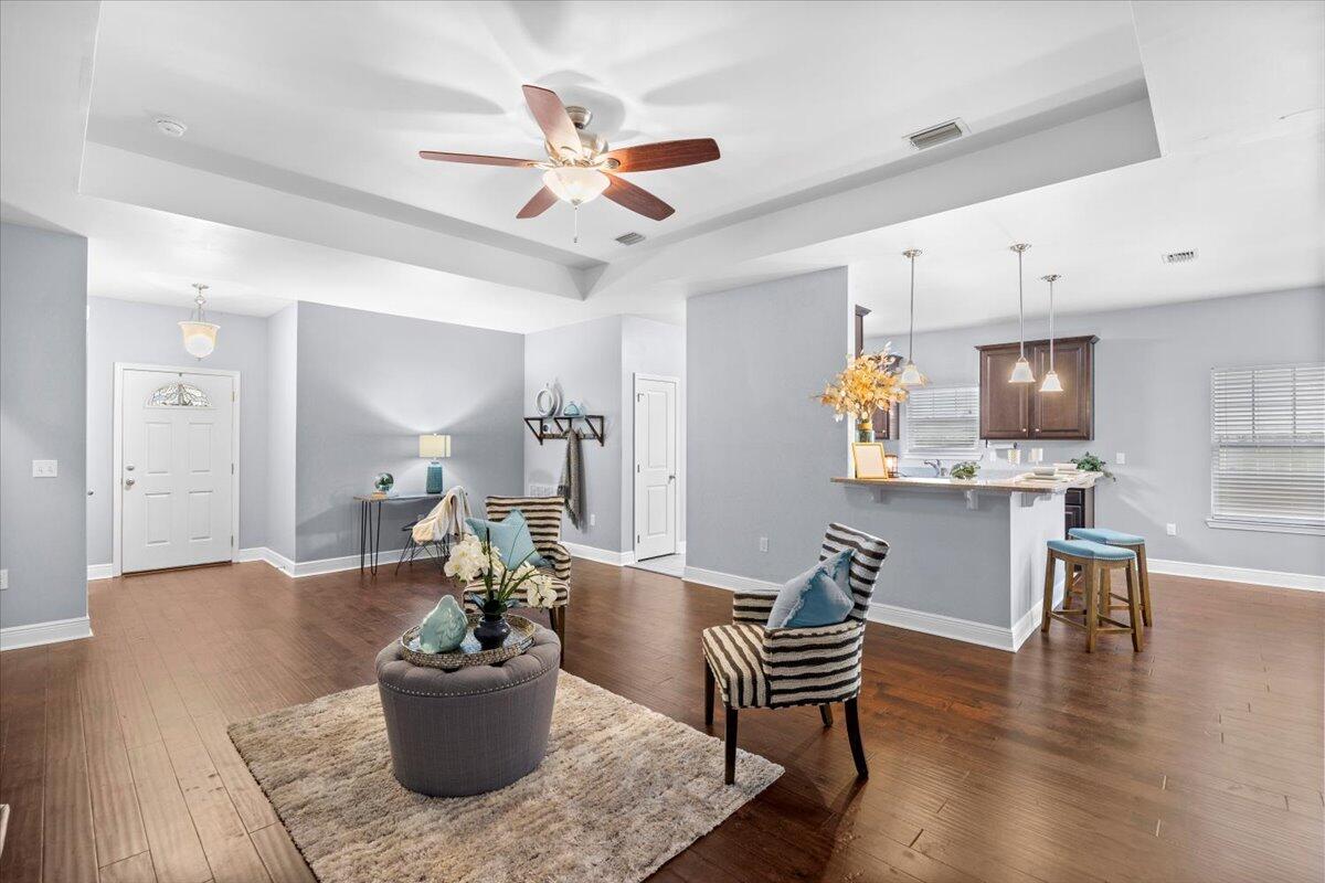 CRESCENT SHORES - Residential