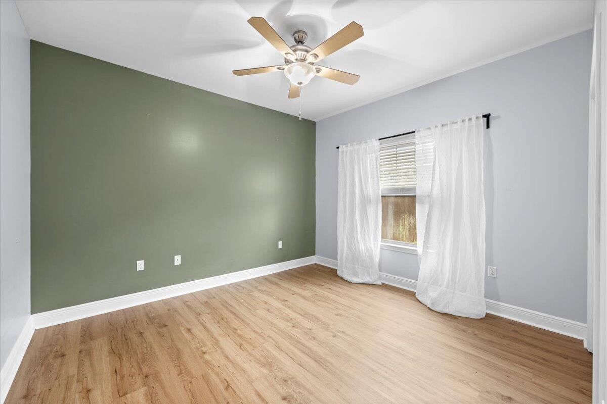CRESCENT SHORES - Residential