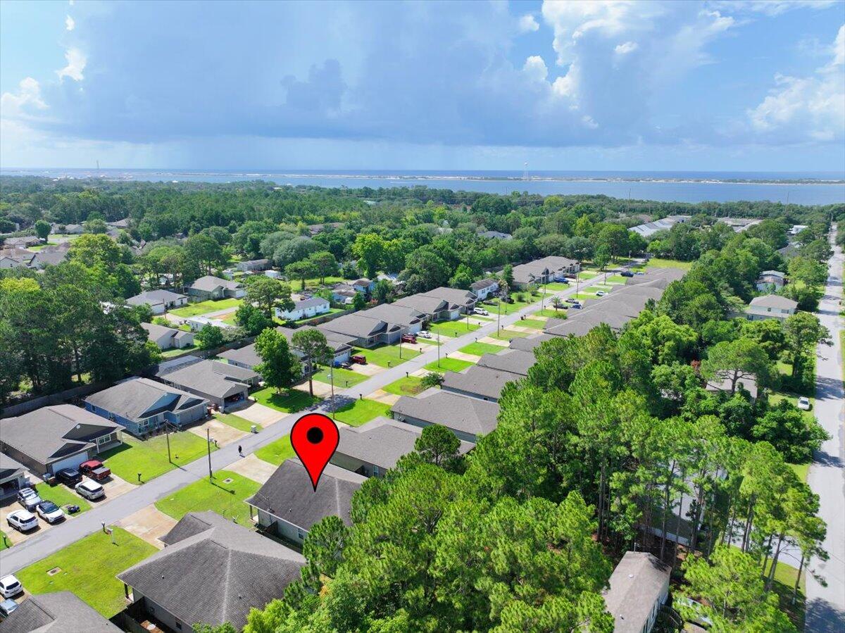CRESCENT SHORES - Residential