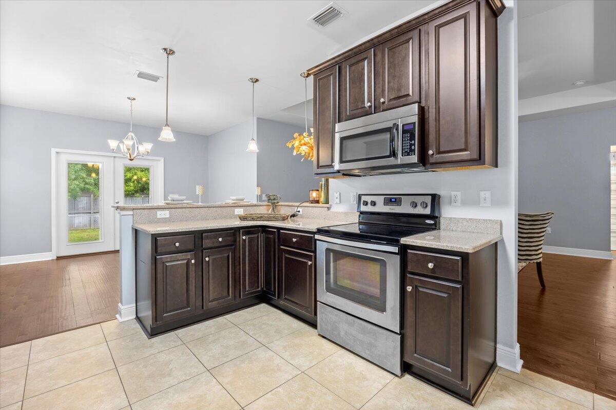 CRESCENT SHORES - Residential