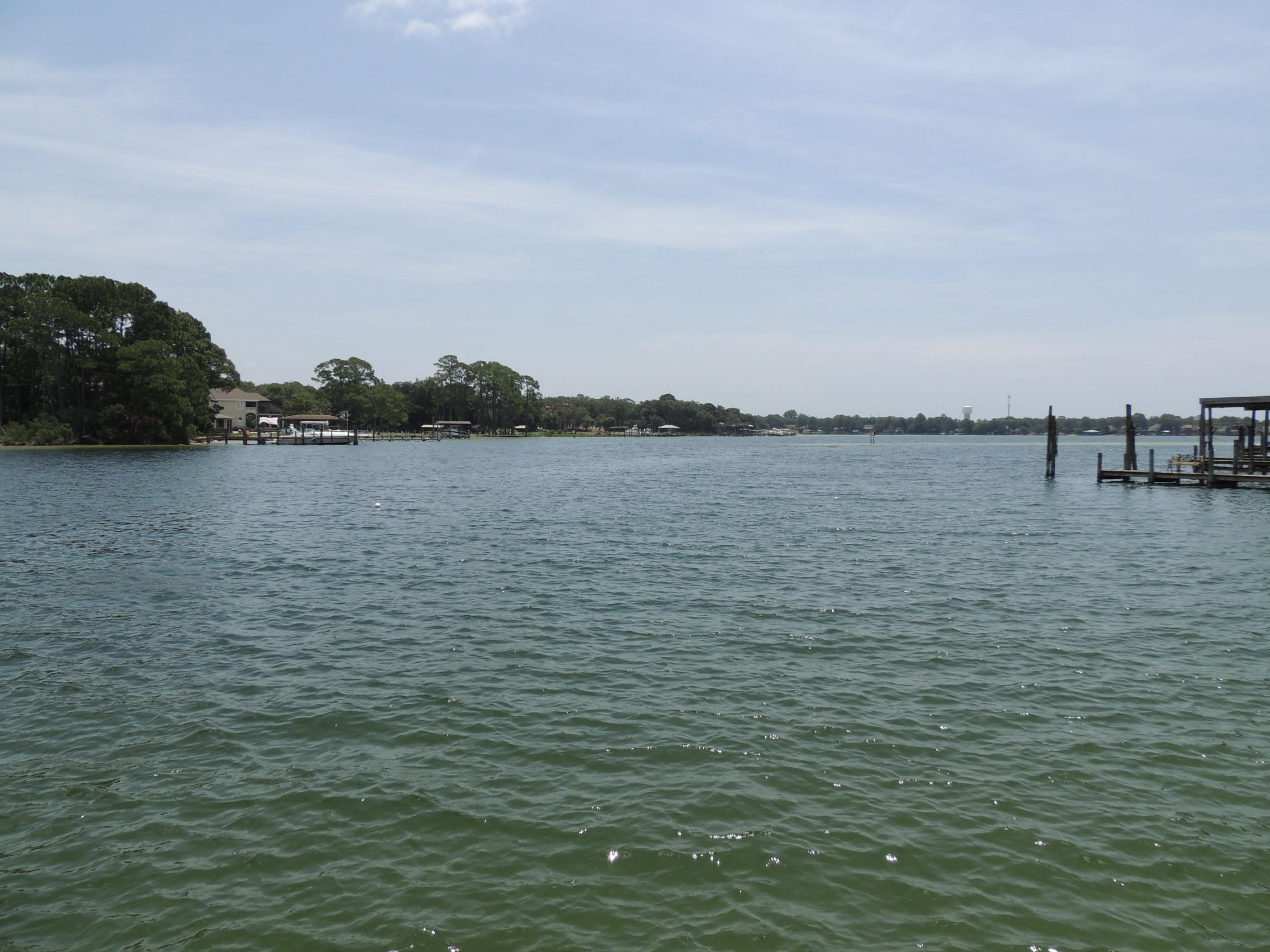 WOODLAND SHORES - Residential