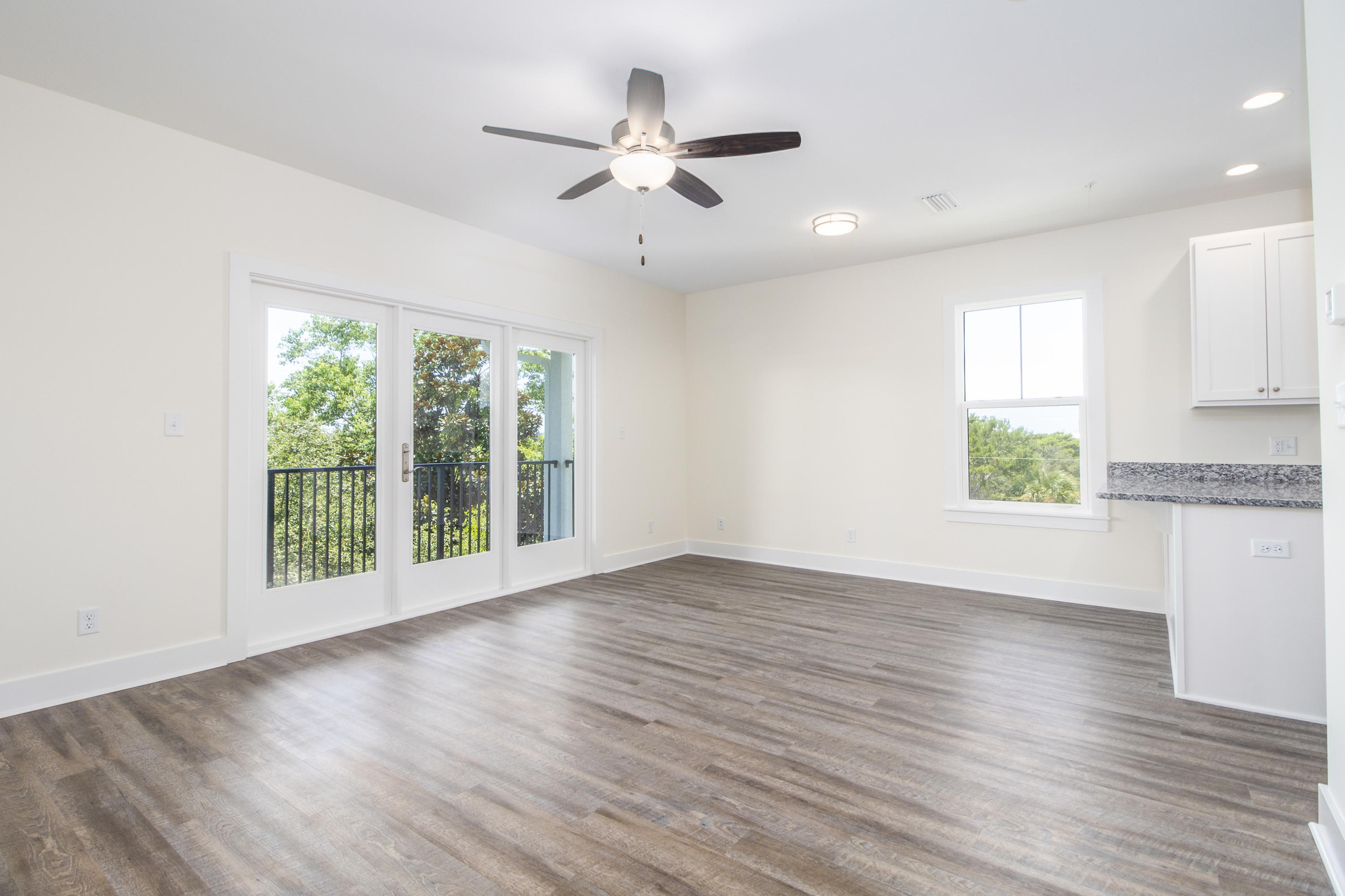 Hidden Lake condominiums - Residential