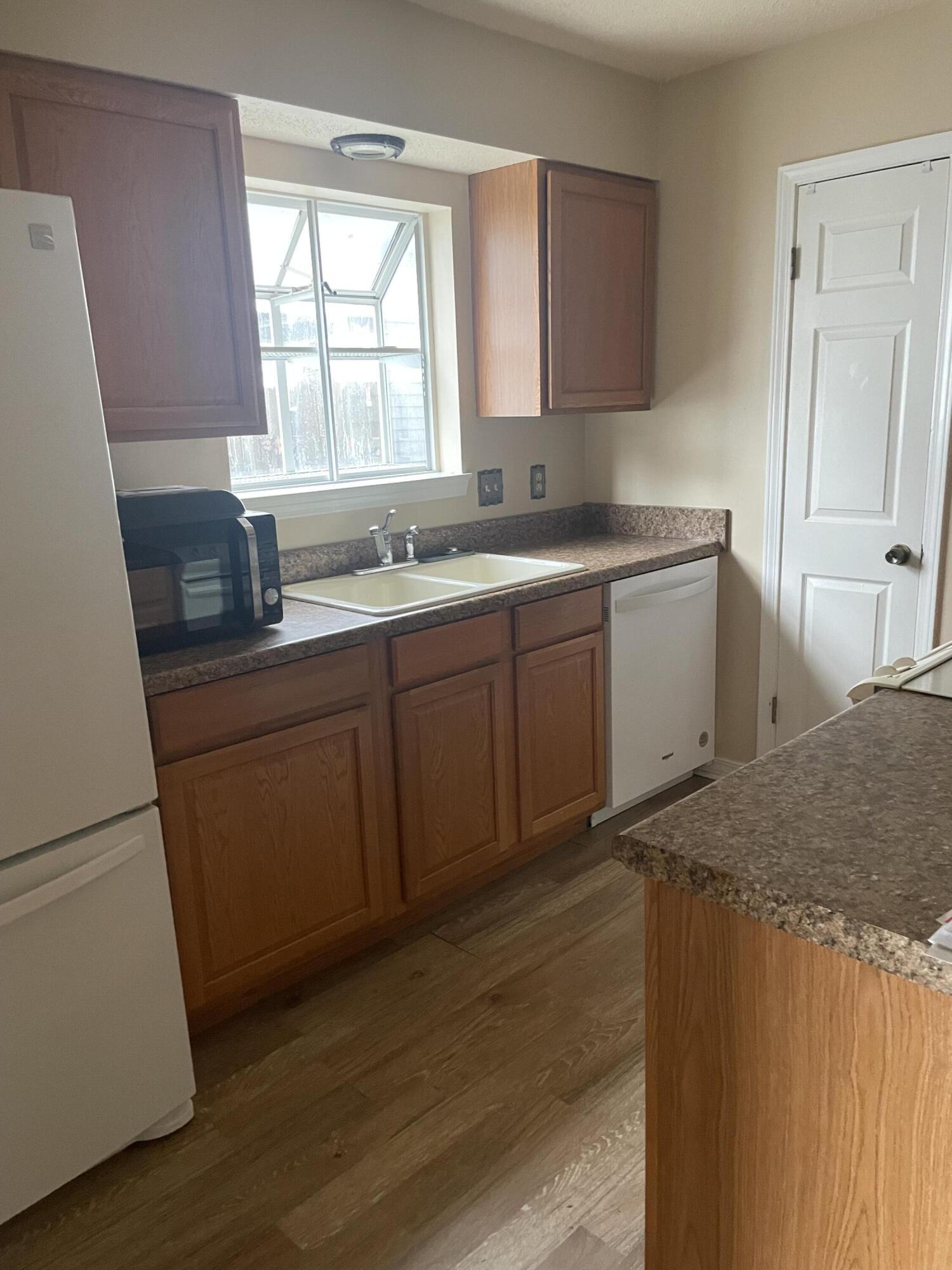 BLUE PINE VILLAGE AMENDED - Residential Lease