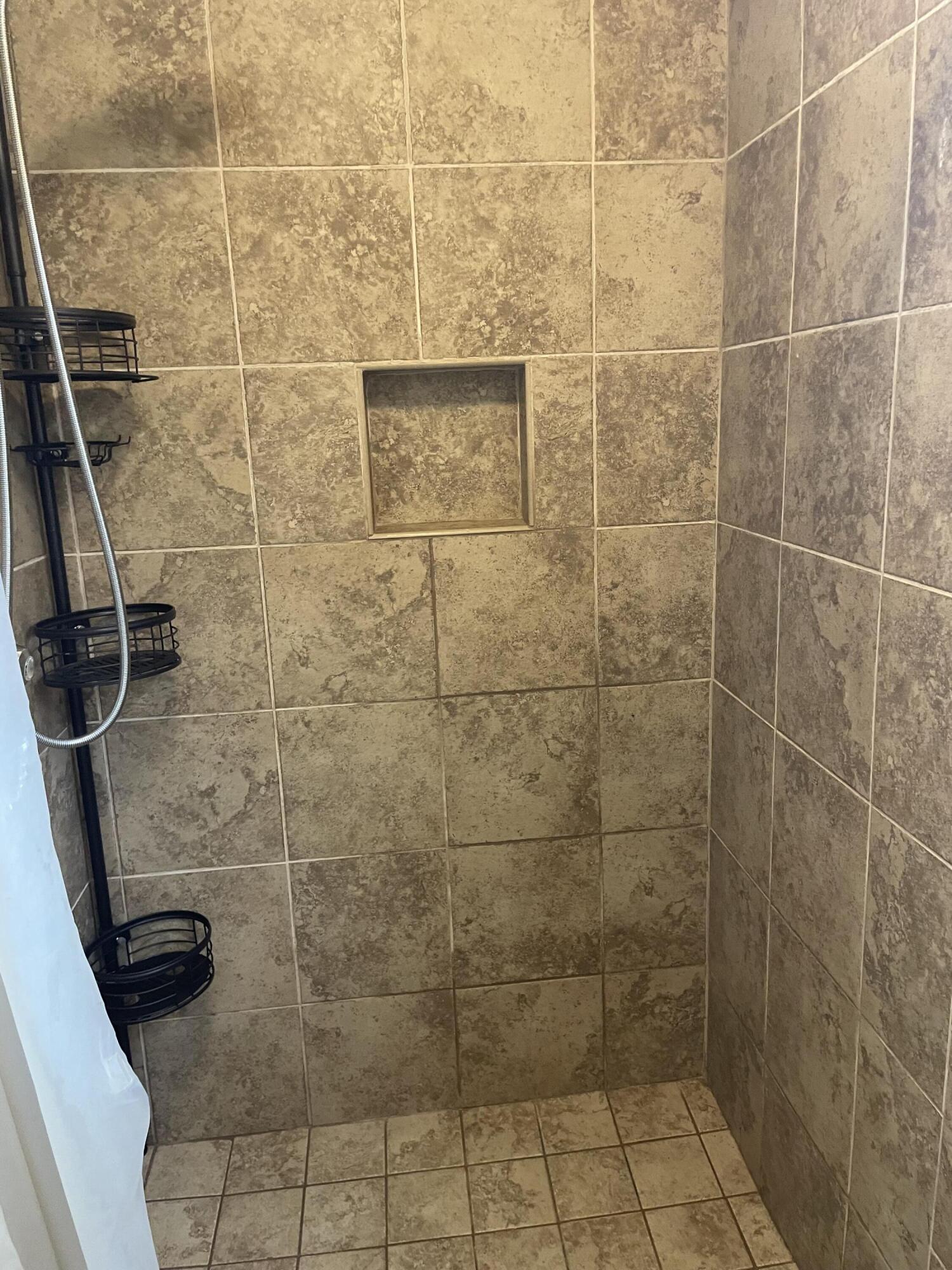 BLUE PINE VILLAGE AMENDED - Residential Lease