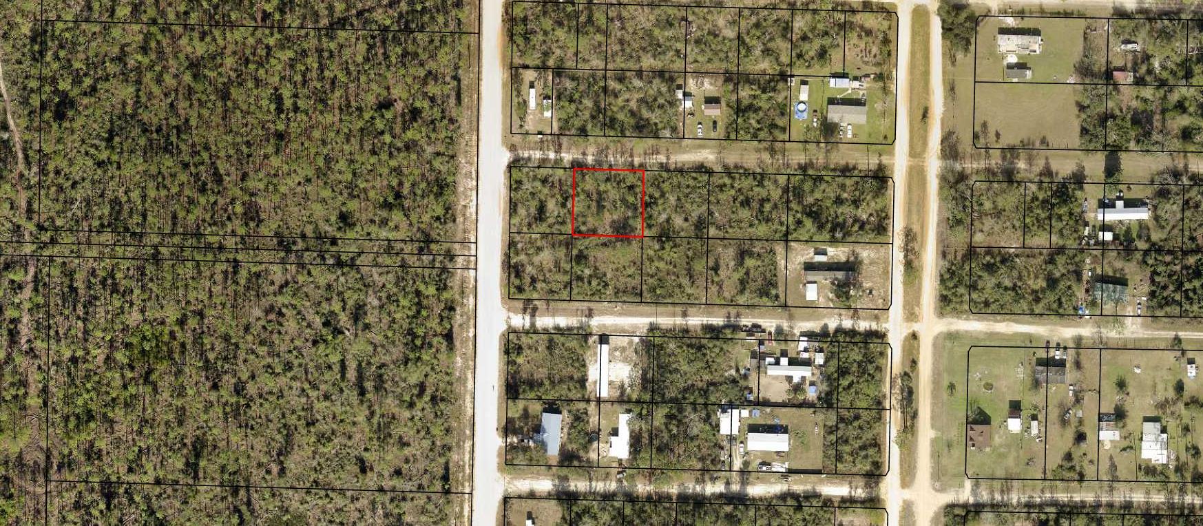 Caravana Manor 1st - Land