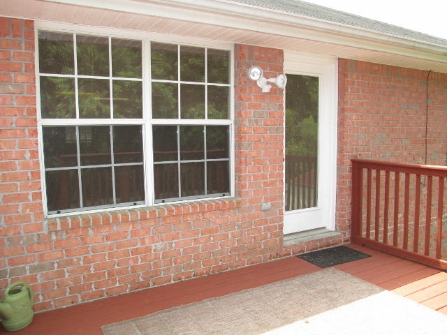 CHEROKEE BEND S/D PH 2 - Residential Lease