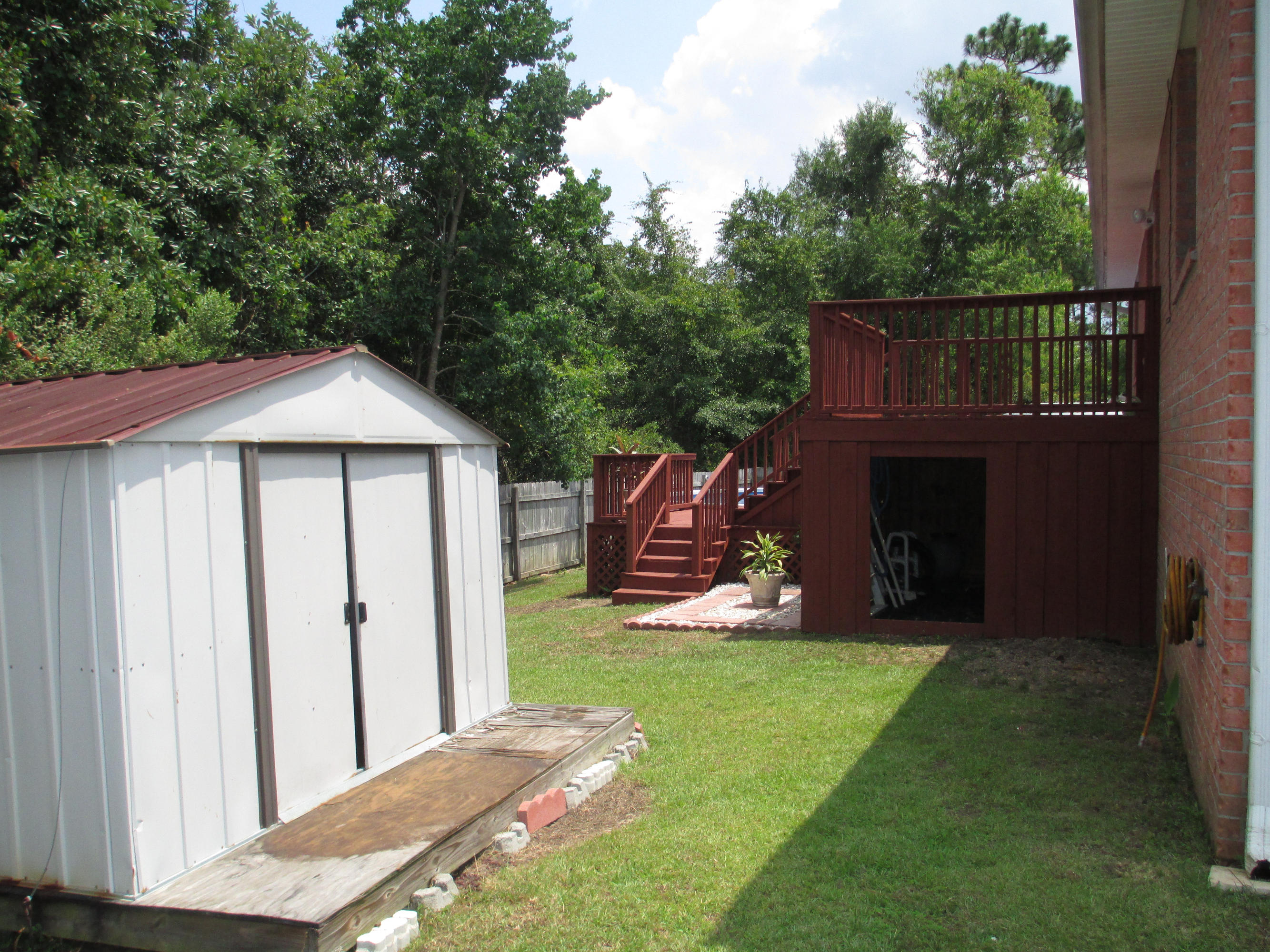 CHEROKEE BEND S/D PH 2 - Residential Lease