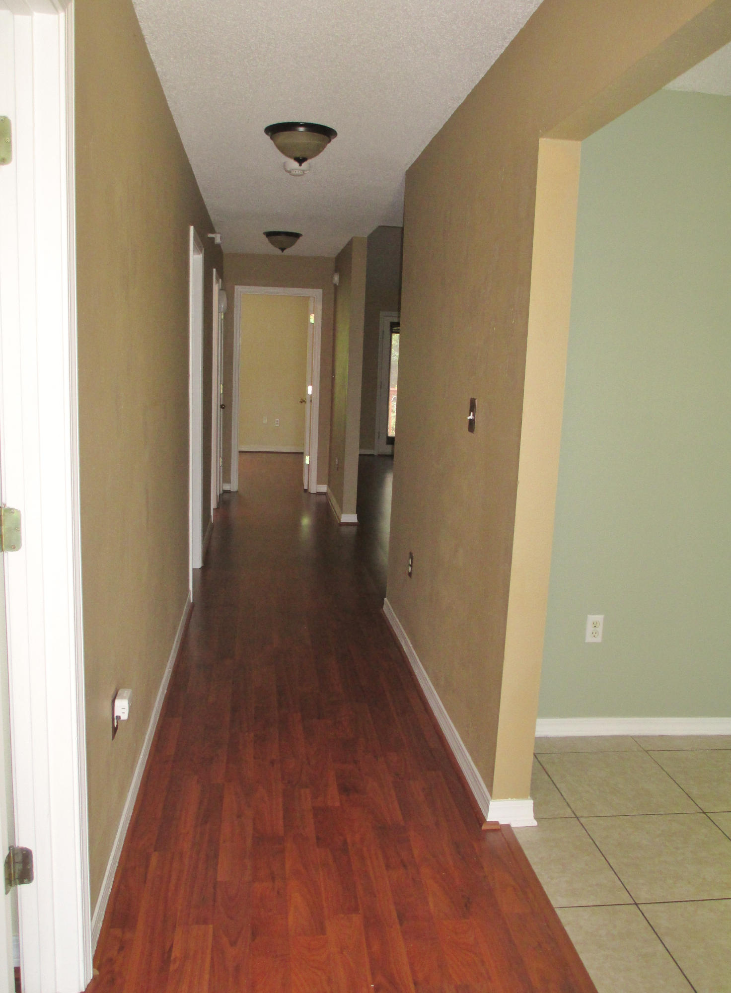 CHEROKEE BEND S/D PH 2 - Residential Lease