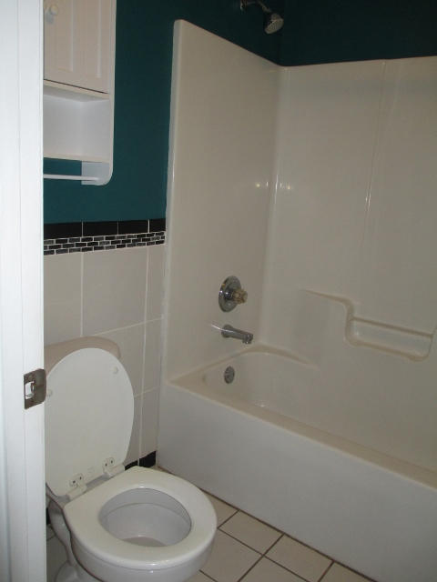 CHEROKEE BEND S/D PH 2 - Residential Lease