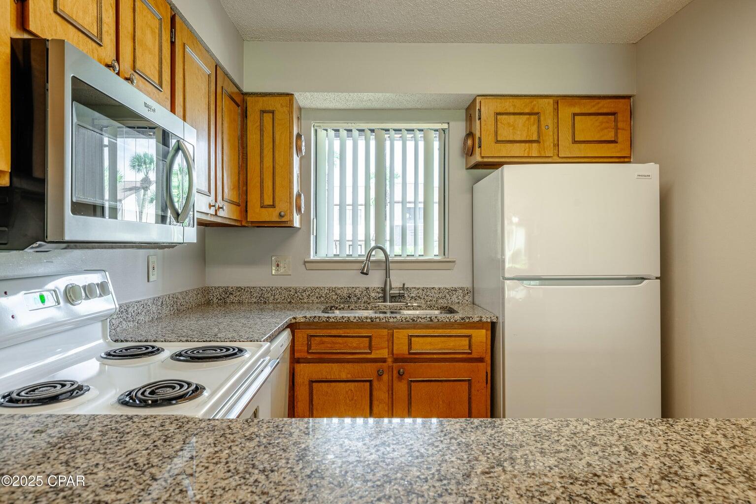PORTSIDE CONDO - Residential