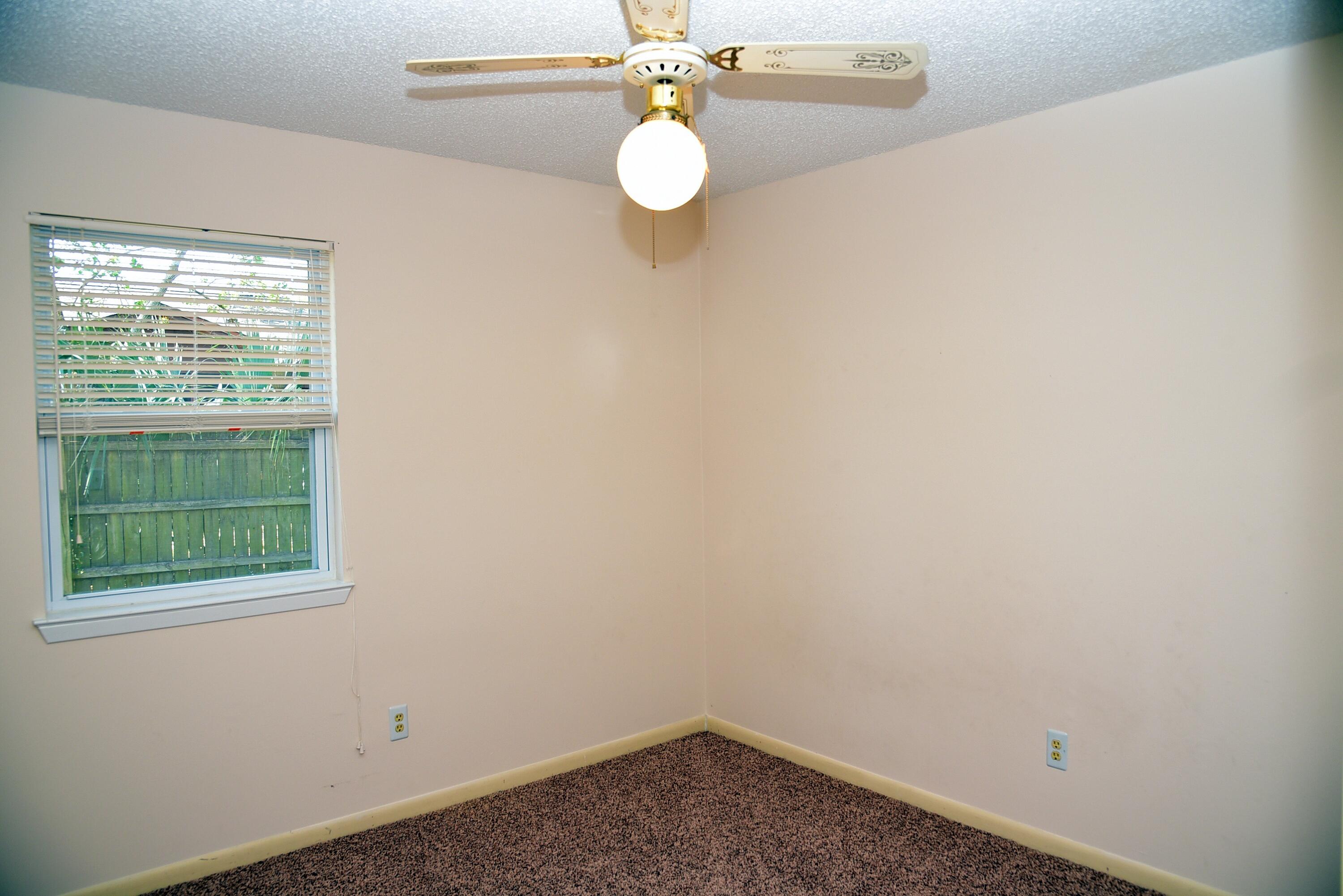 PORT DIXIE - Residential Lease