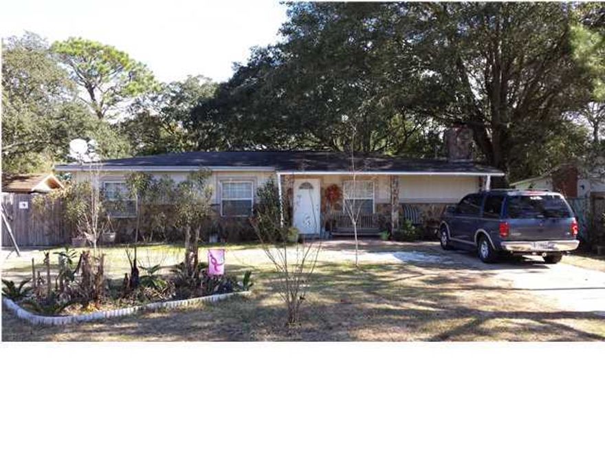 Has been a rental for a while but in good shape. Photos to be loaded within the week of 01/20-01/25. Interior photos had to be taken at night so the quality is not the best.