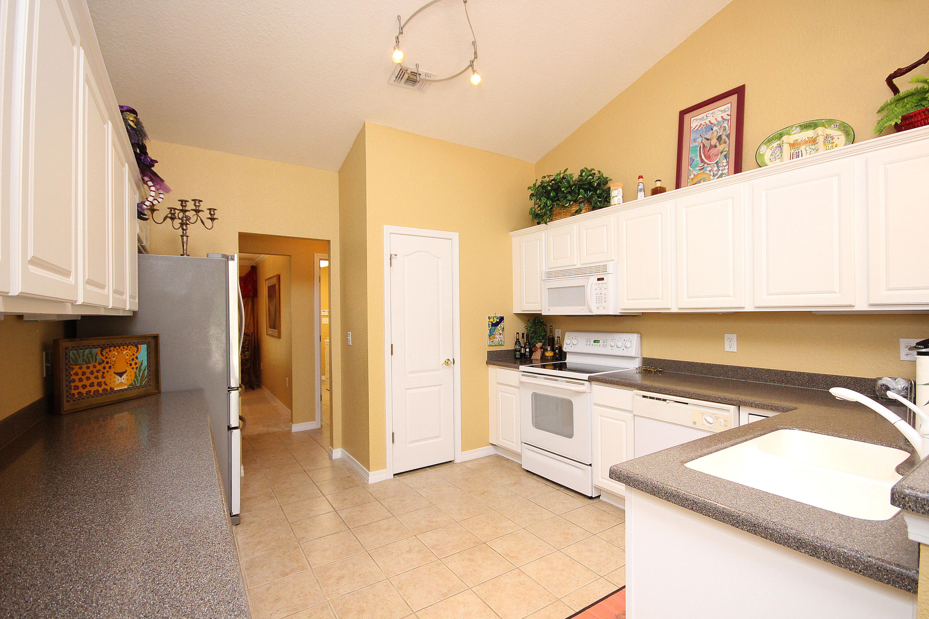 DRIFTWOOD ESTATES - Residential