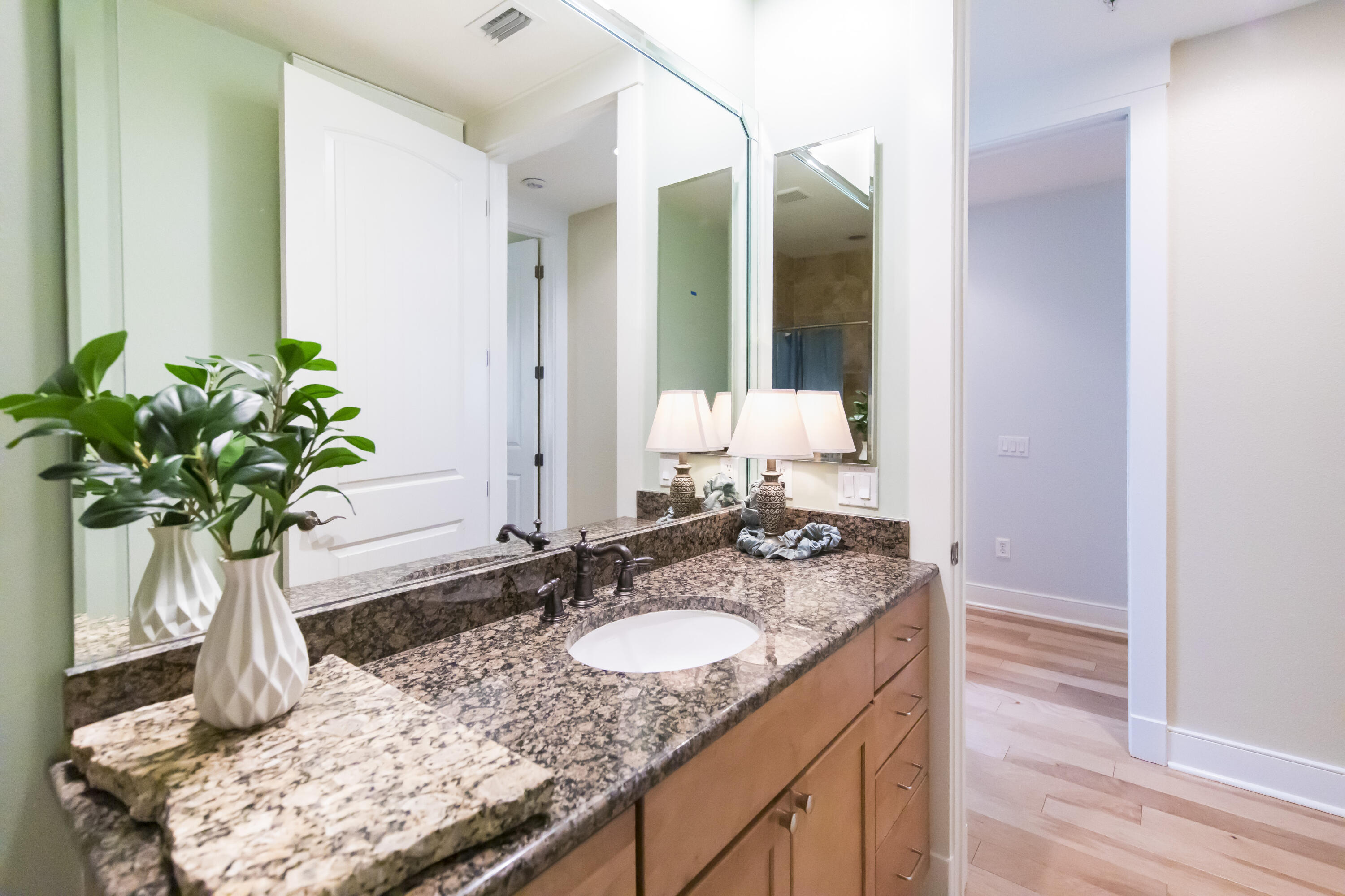 WILD HERON - CLUBSIDE II - Residential