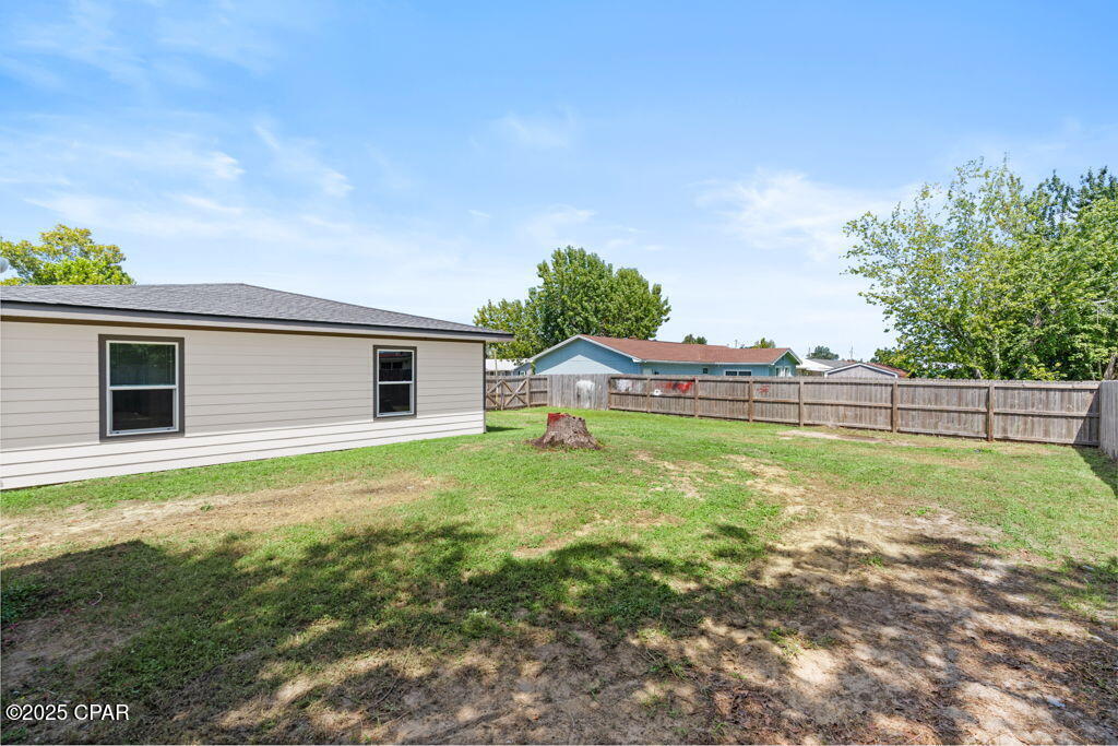 TOWN AND COUNTRY ESTATES - Residential