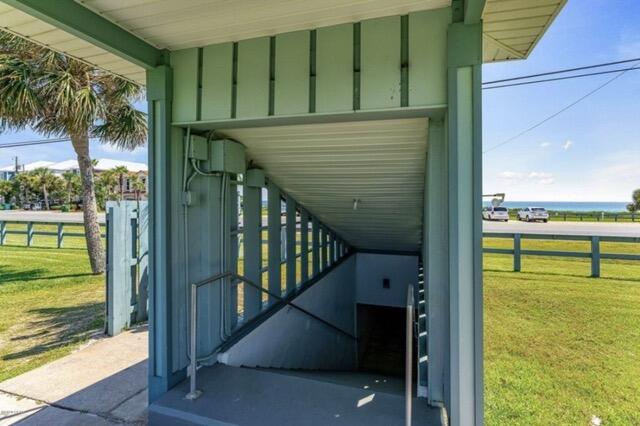 SUNNYSIDE BEACH & TENNIS CONDO - Residential Lease