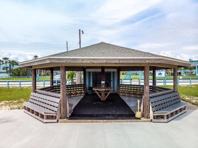 SUNNYSIDE BEACH & TENNIS CONDO - Residential Lease