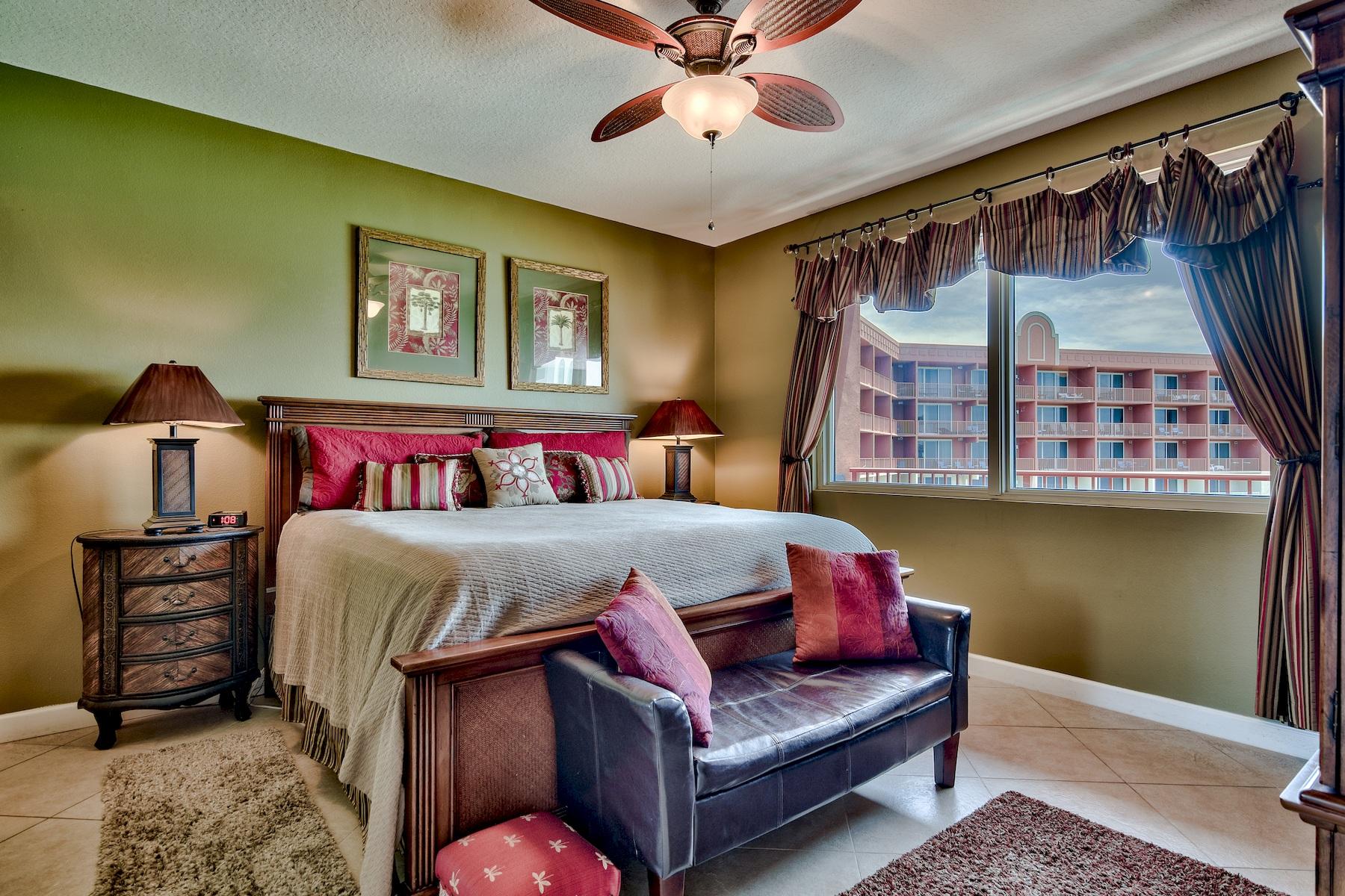 SHORES OF PANAMA - Residential