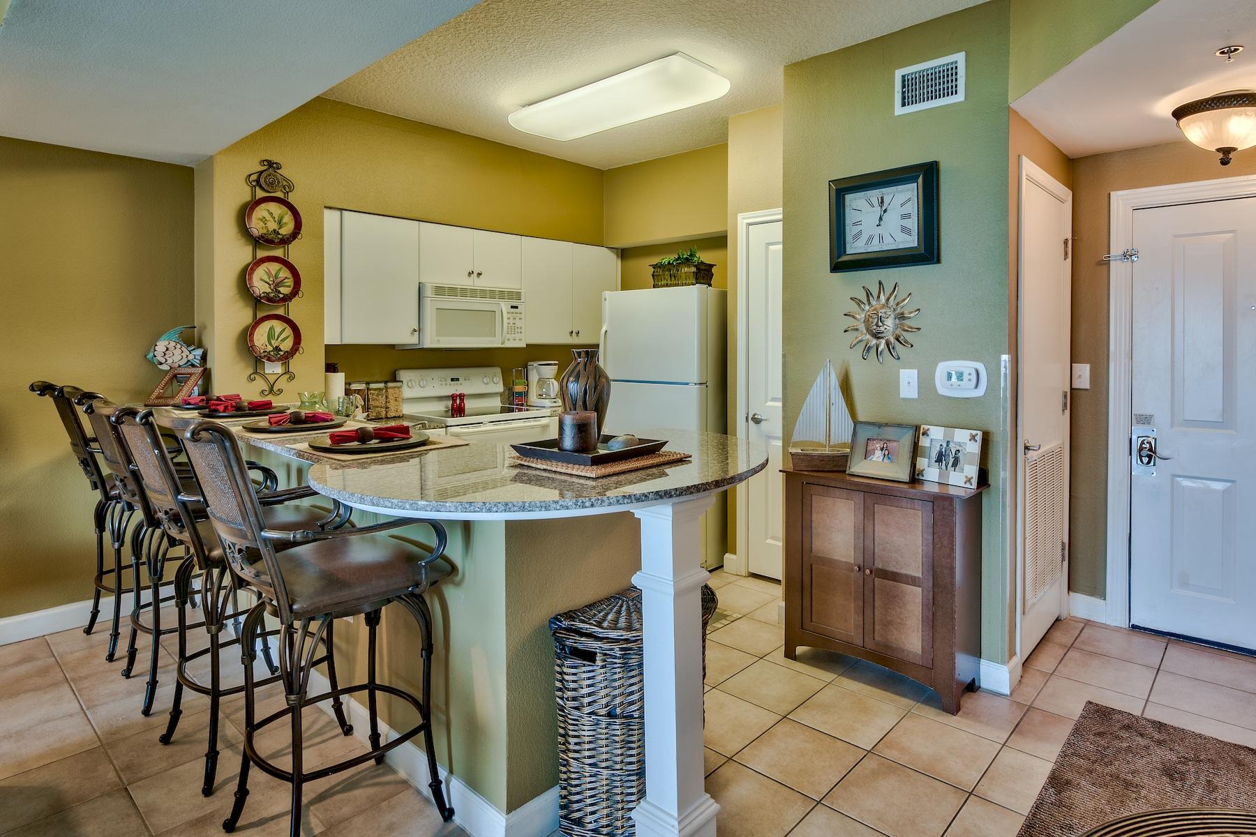 SHORES OF PANAMA - Residential