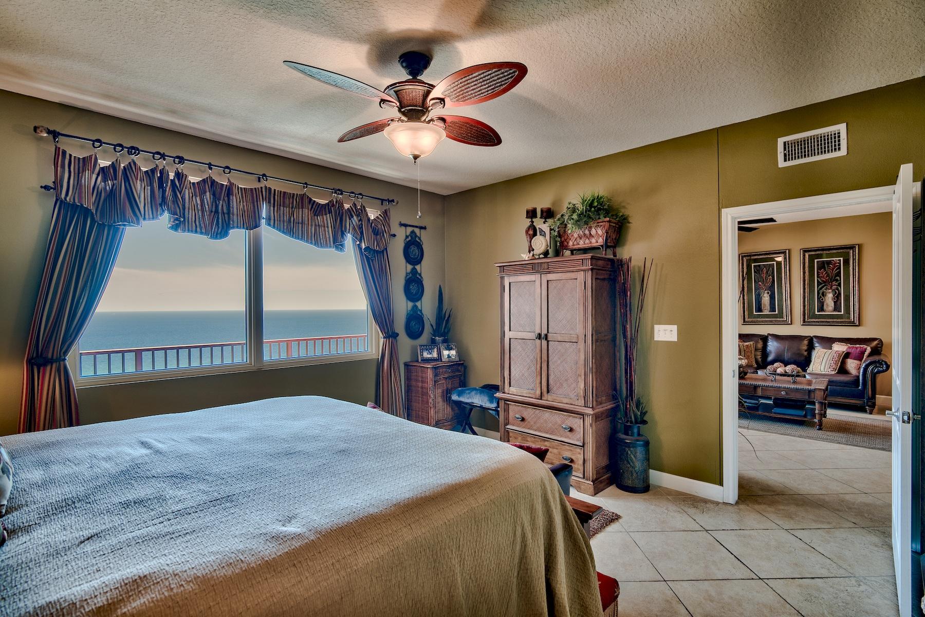 SHORES OF PANAMA - Residential