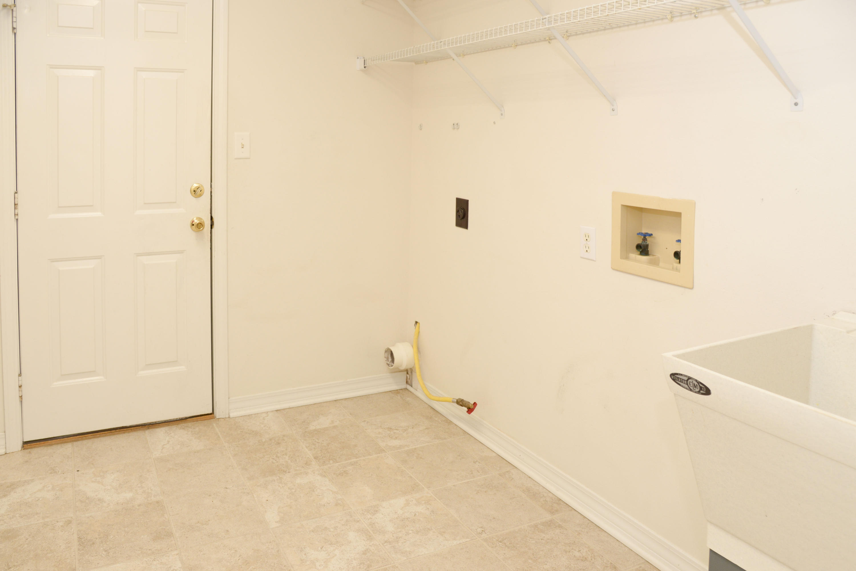 ROCKY BAYOU ESTATES 11A - Residential