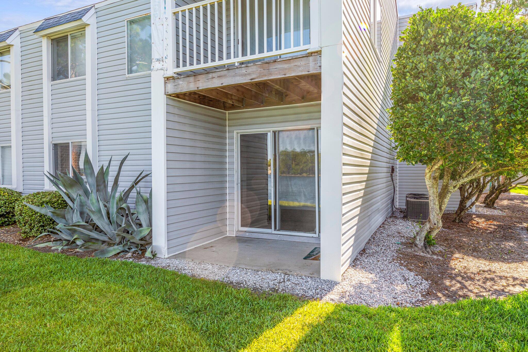 FINISTERRA CONDO - Residential