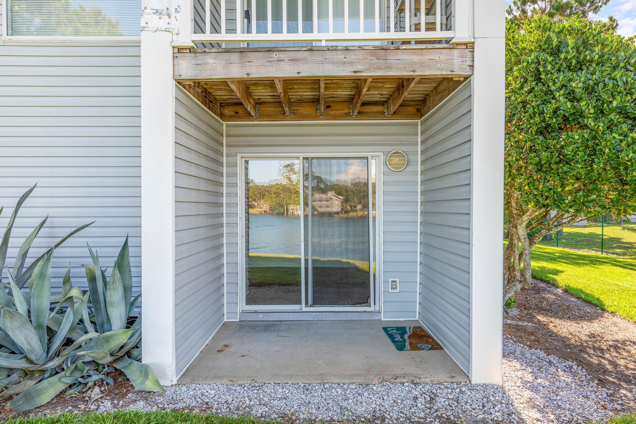 FINISTERRA CONDO - Residential