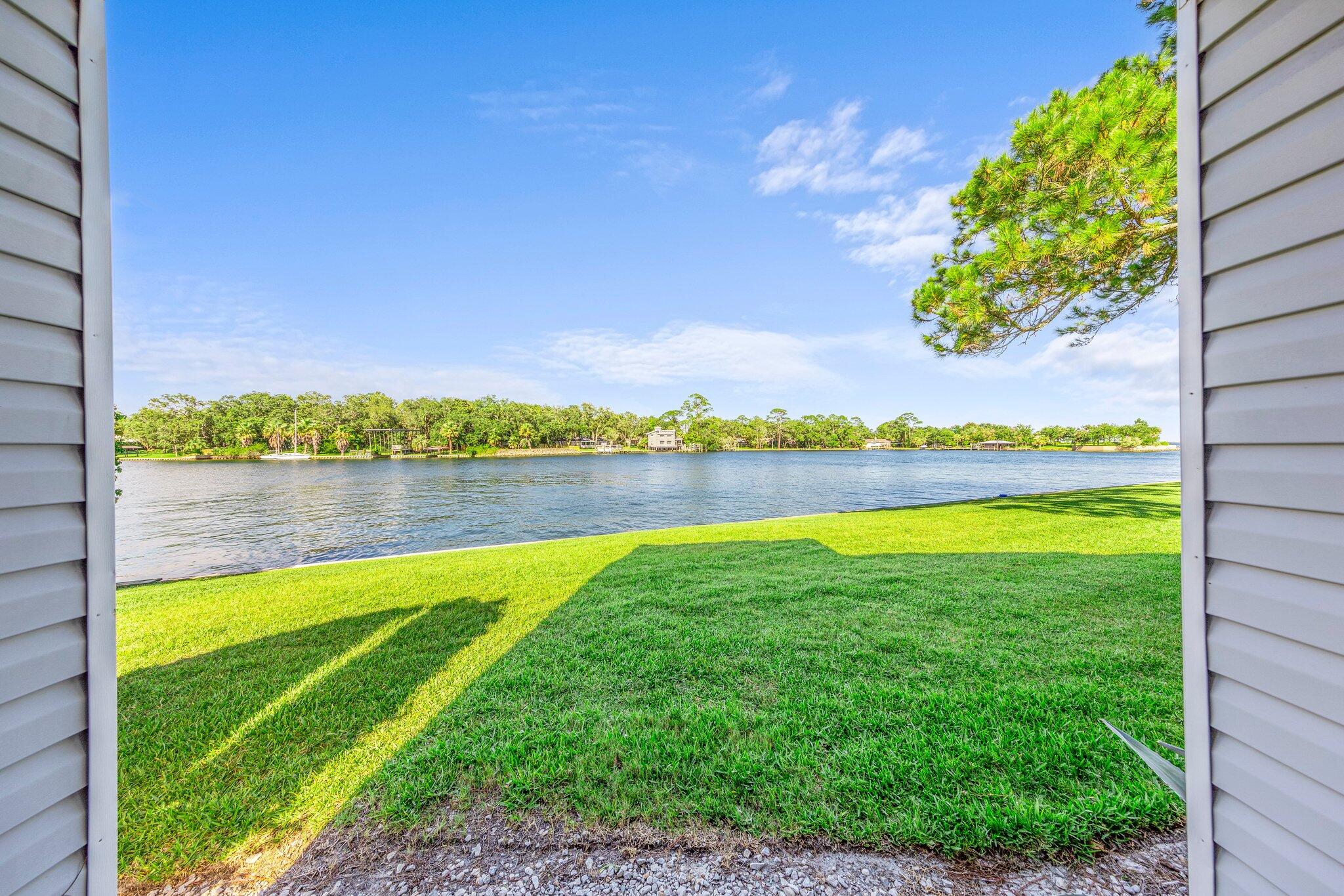 FINISTERRA CONDO - Residential