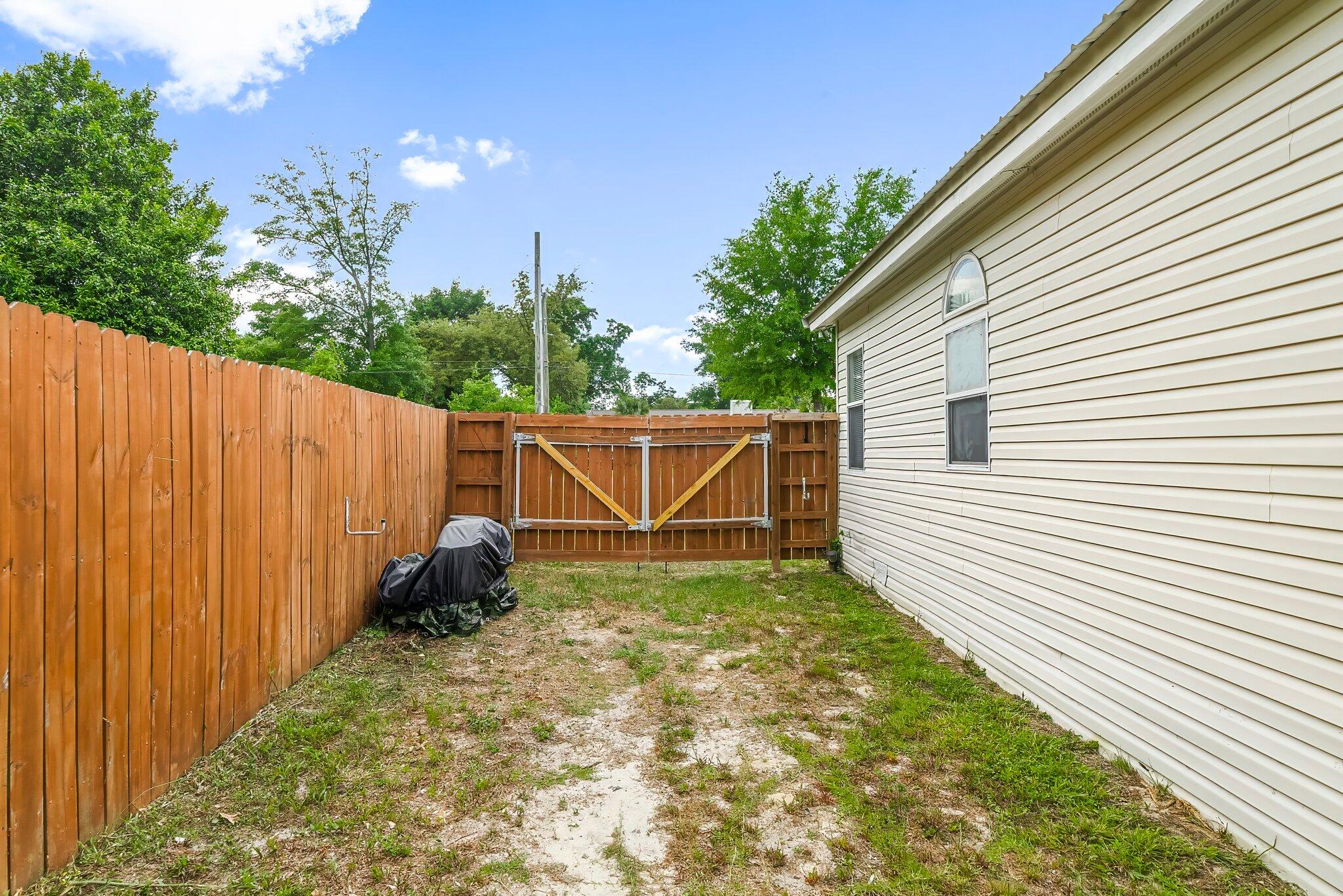 SPRING HILL ESTATES - Residential