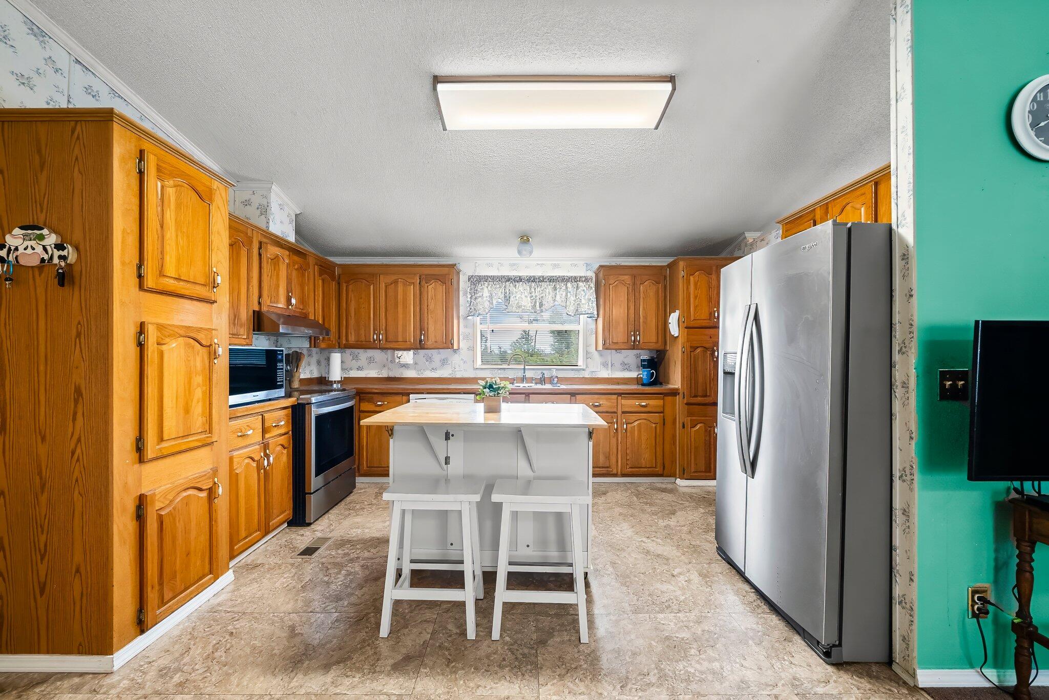 SPRING HILL ESTATES - Residential