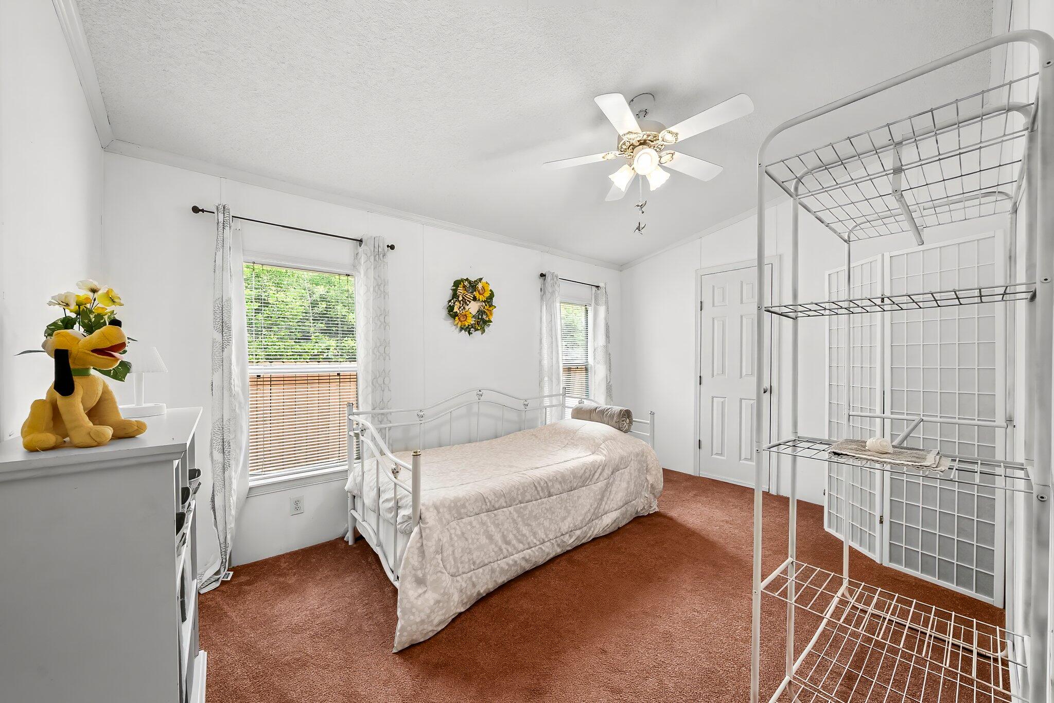 SPRING HILL ESTATES - Residential
