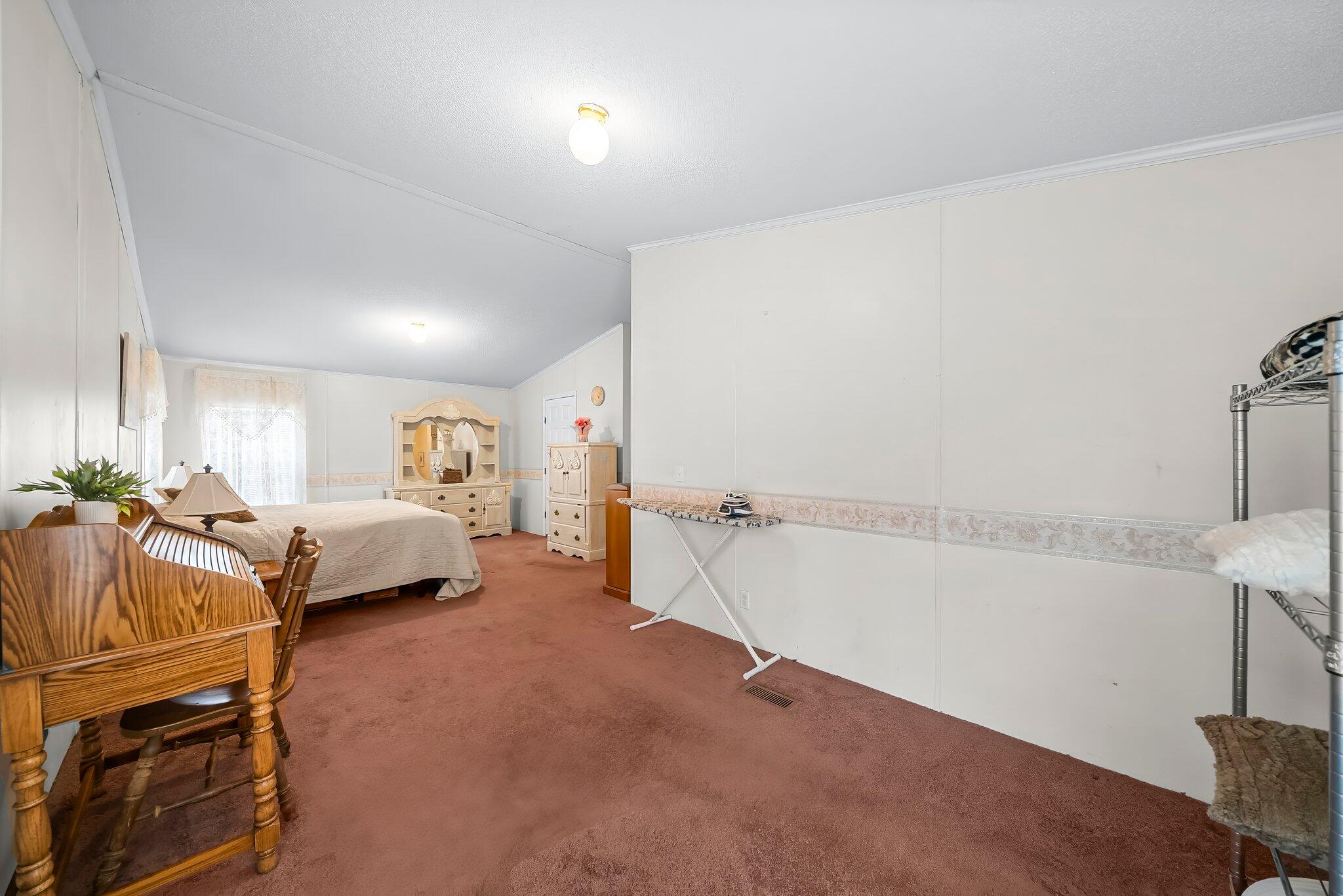 SPRING HILL ESTATES - Residential