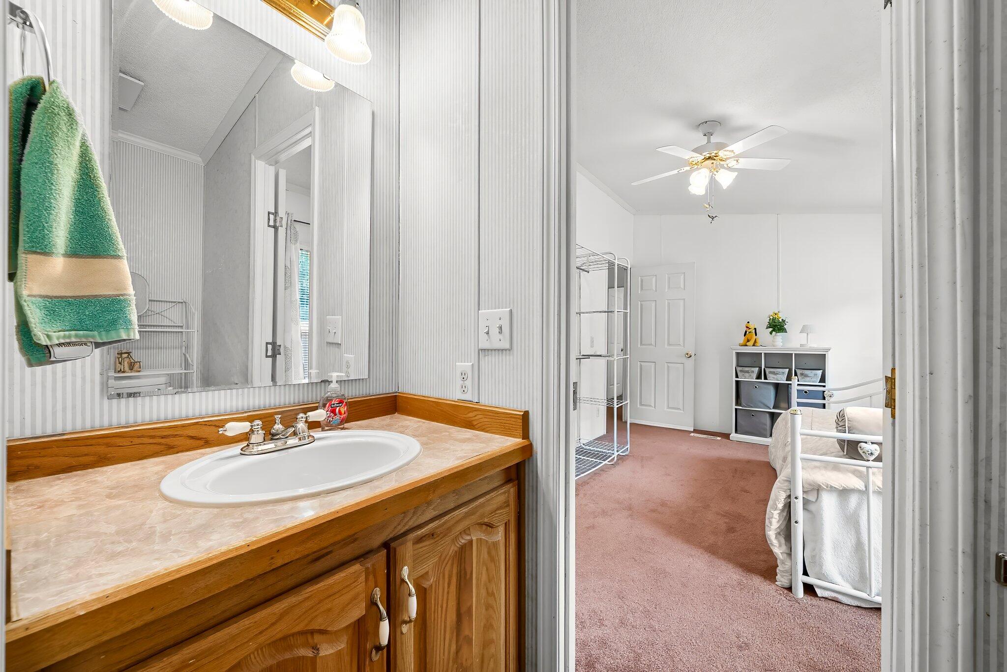 SPRING HILL ESTATES - Residential
