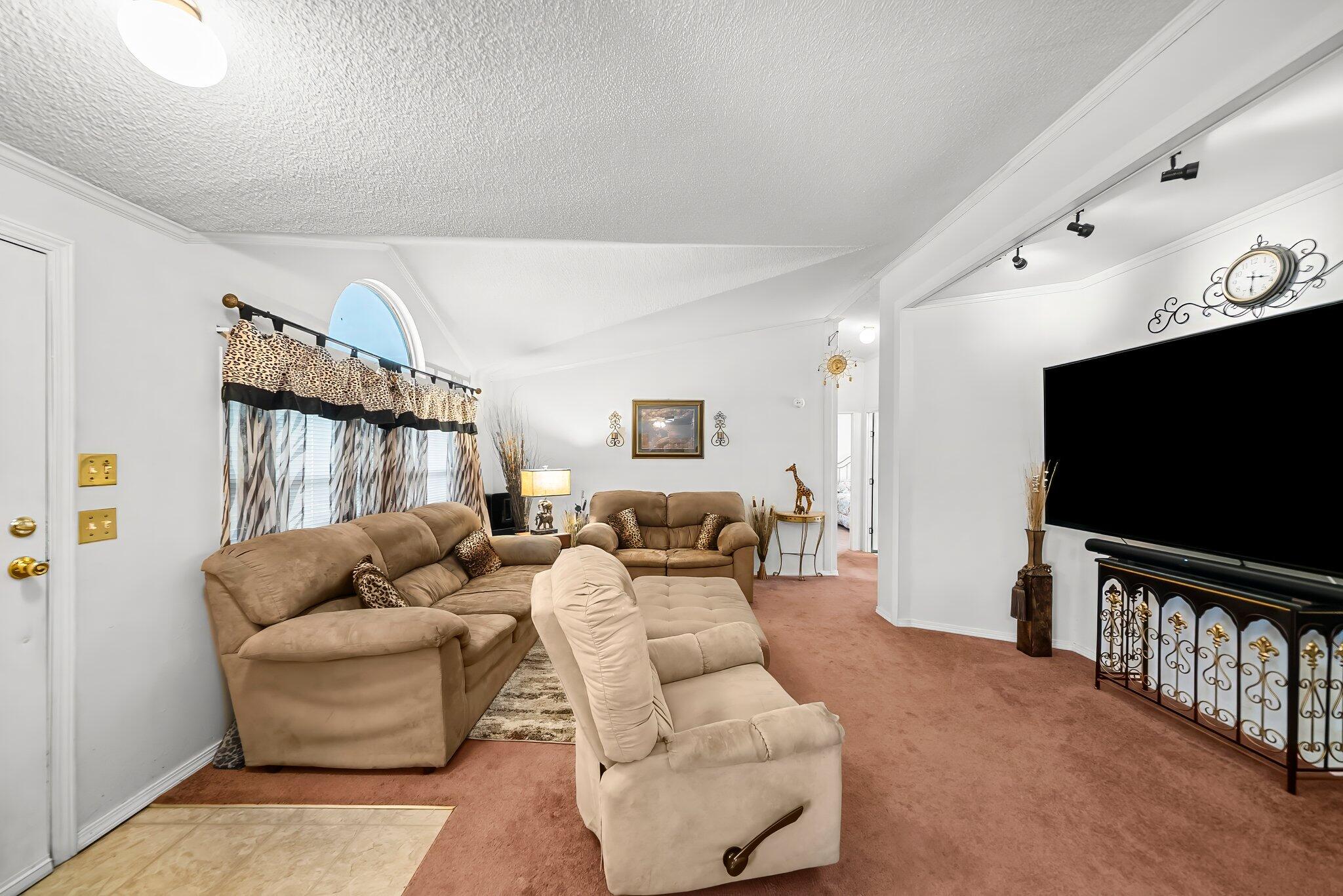 SPRING HILL ESTATES - Residential