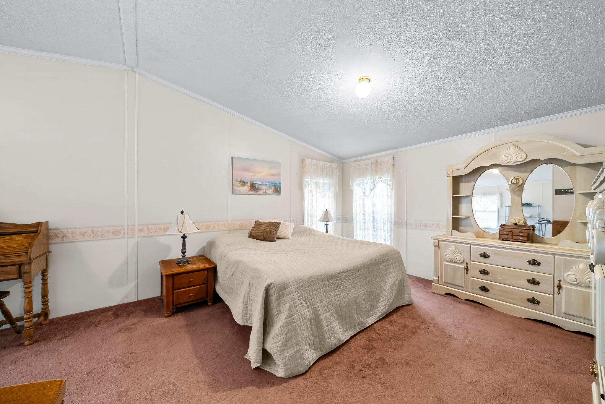 SPRING HILL ESTATES - Residential