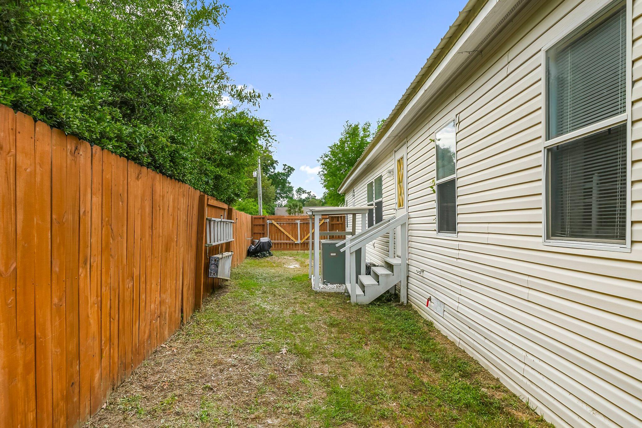 SPRING HILL ESTATES - Residential