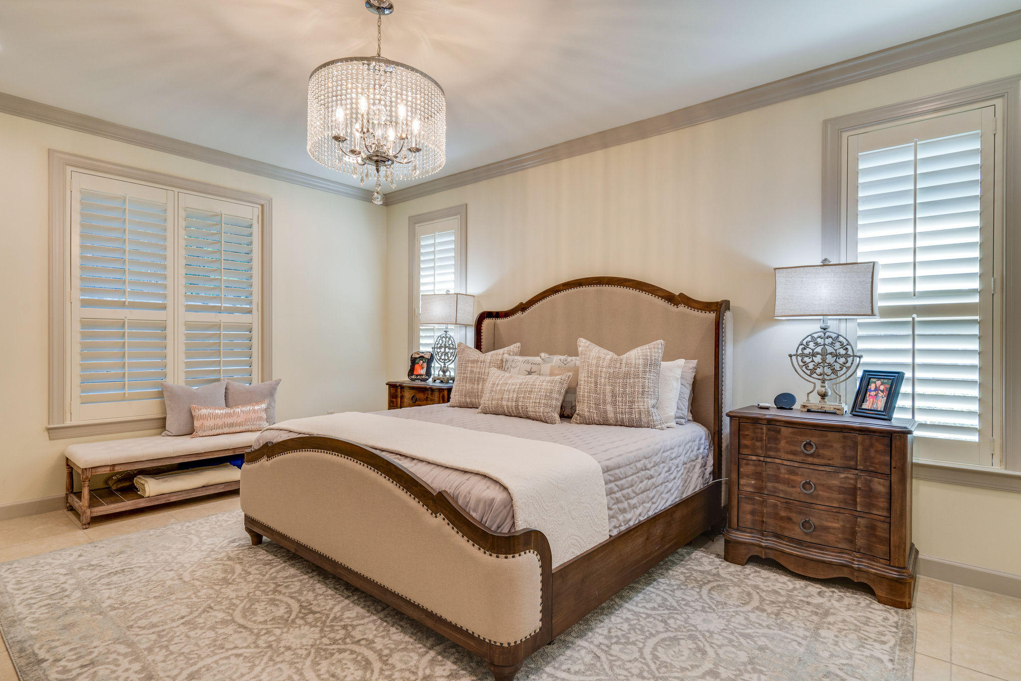 CRYSTAL LAKE - Residential