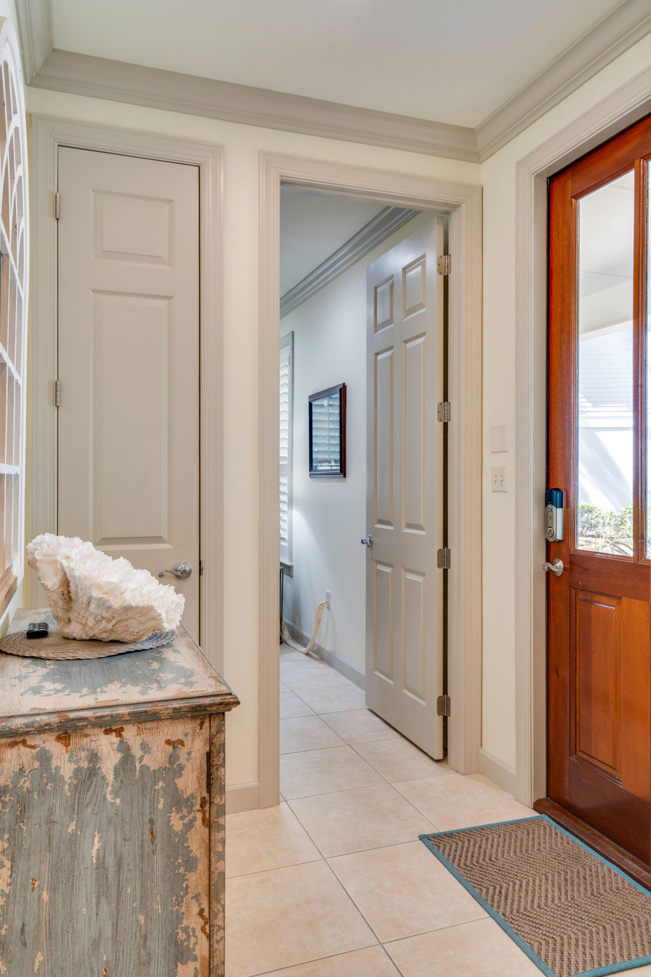 CRYSTAL LAKE - Residential