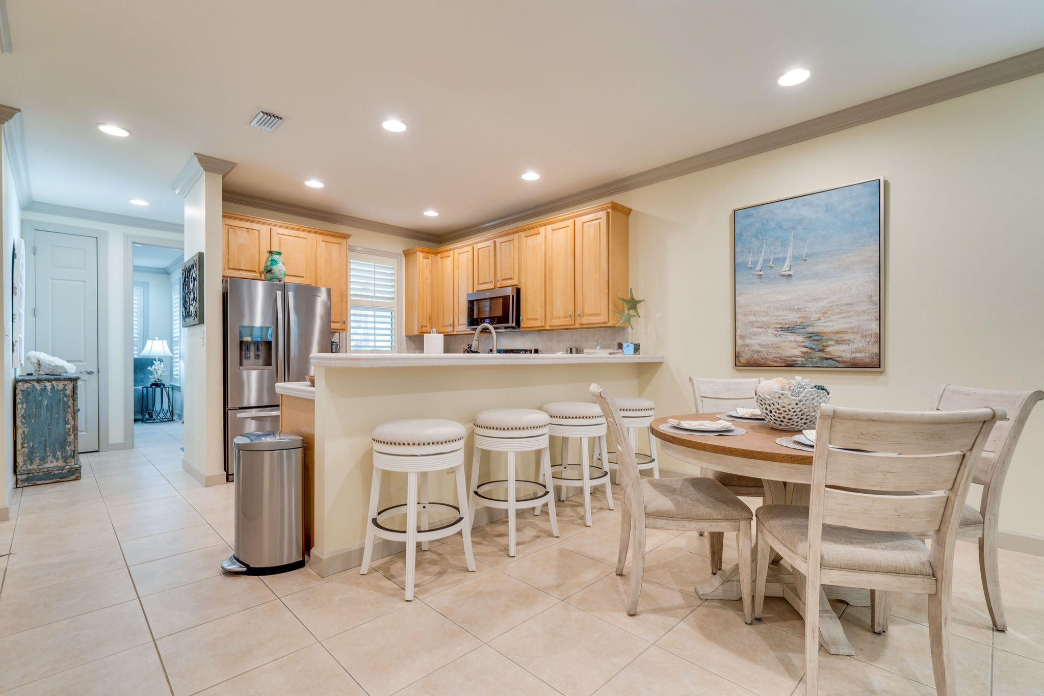 CRYSTAL LAKE - Residential