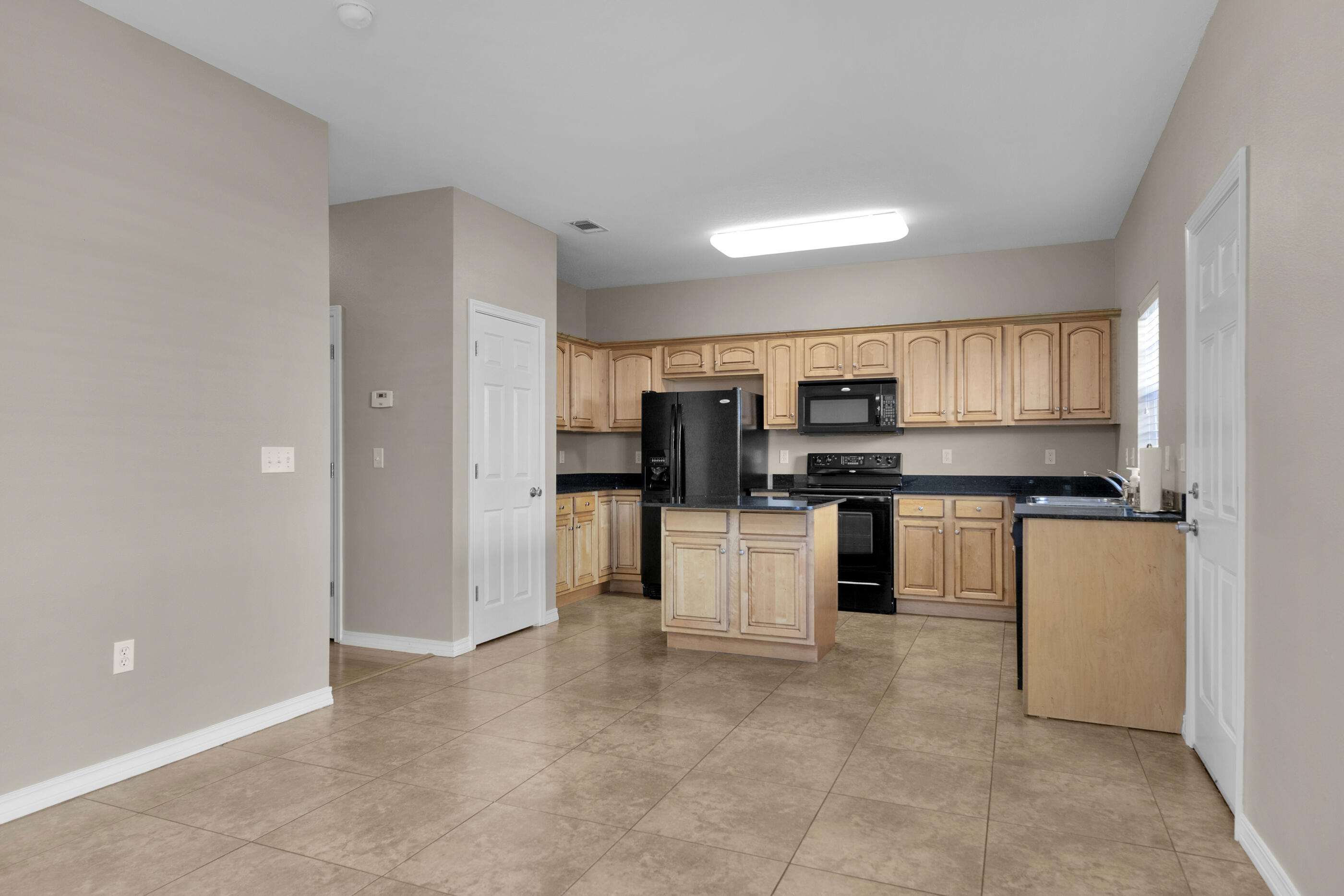 MERIDIAN SQUARE TOWNHOMES - Residential Lease