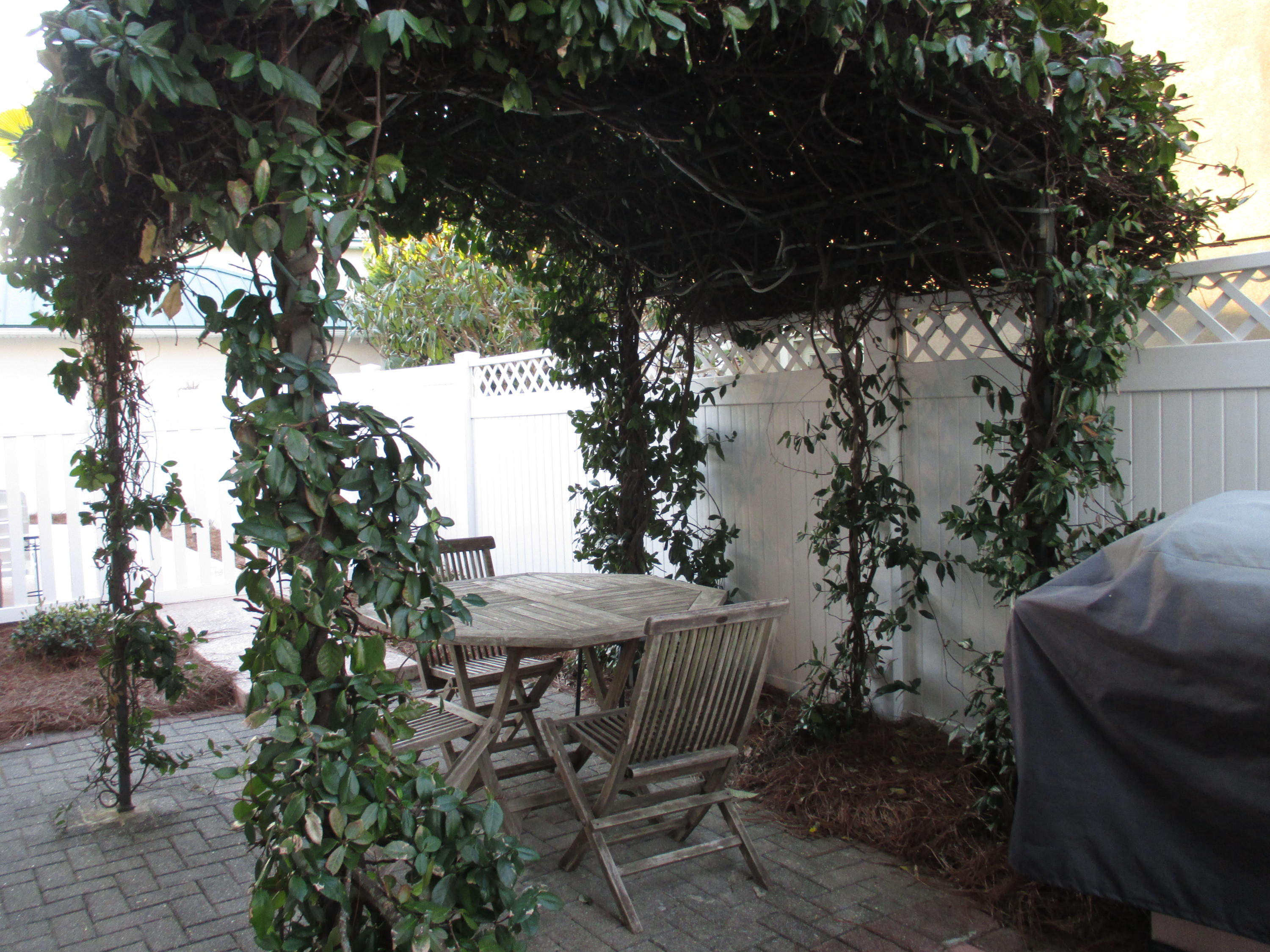 TERRA COTTA TERRACE - Residential